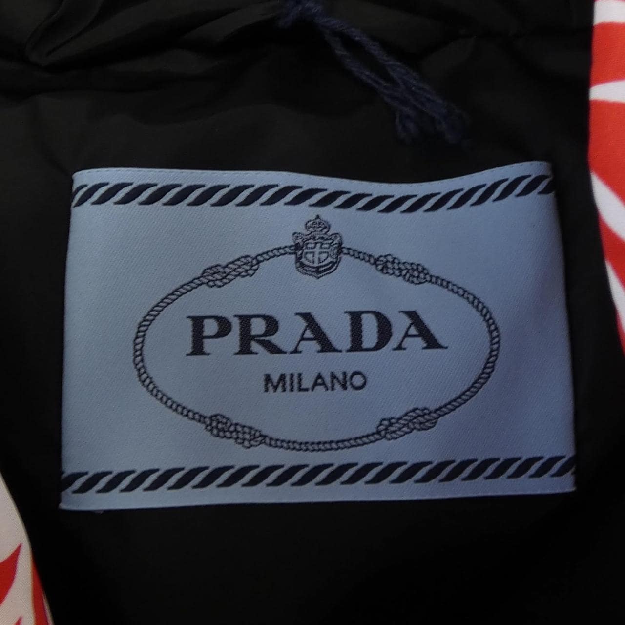 プラダ PRADA ダウンジャケット