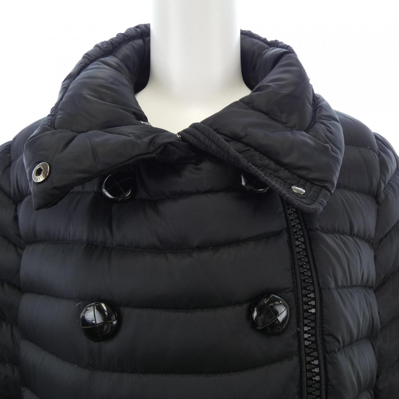 モンクレール MONCLER ダウンジャケット