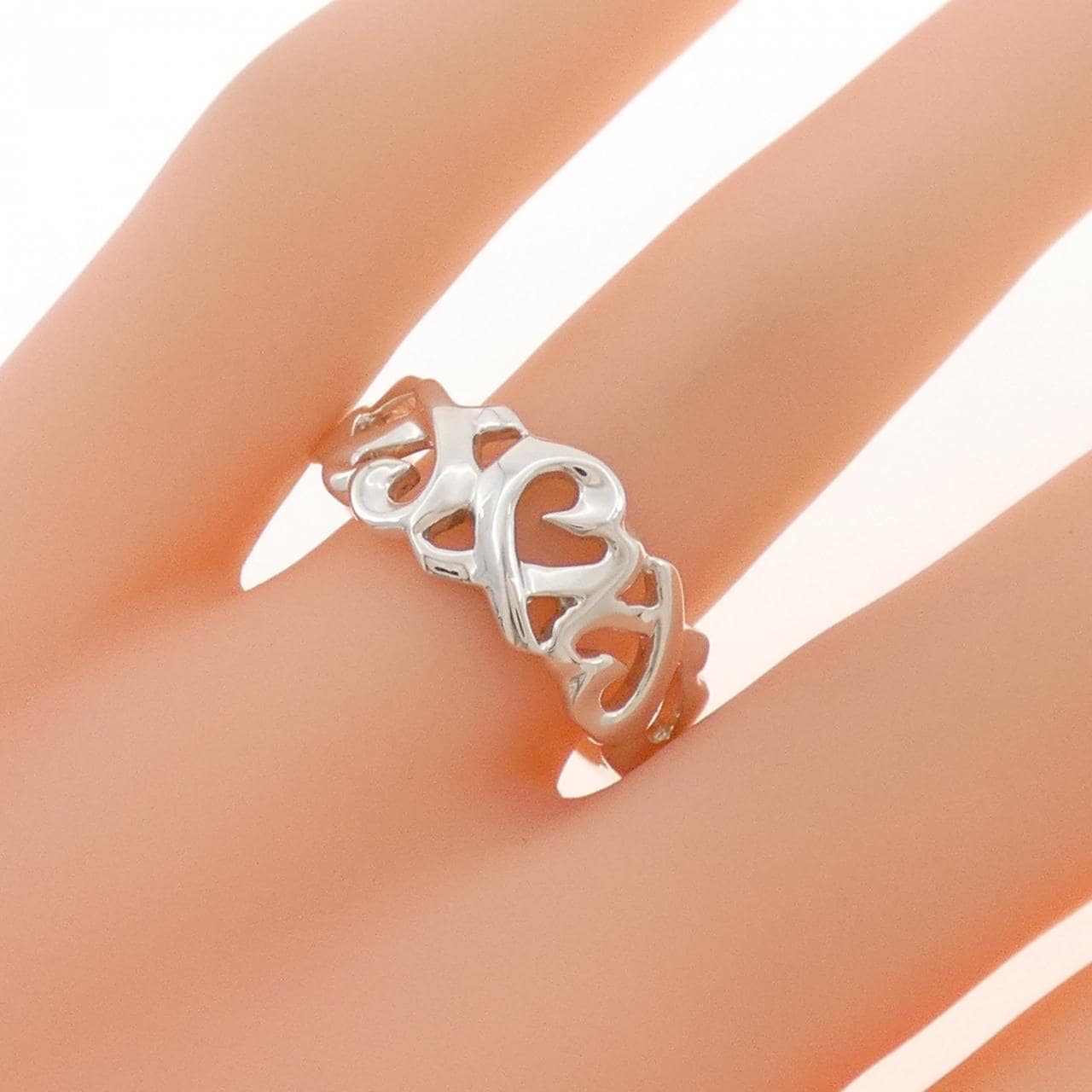 ティファニー トリプルラビングハート リング