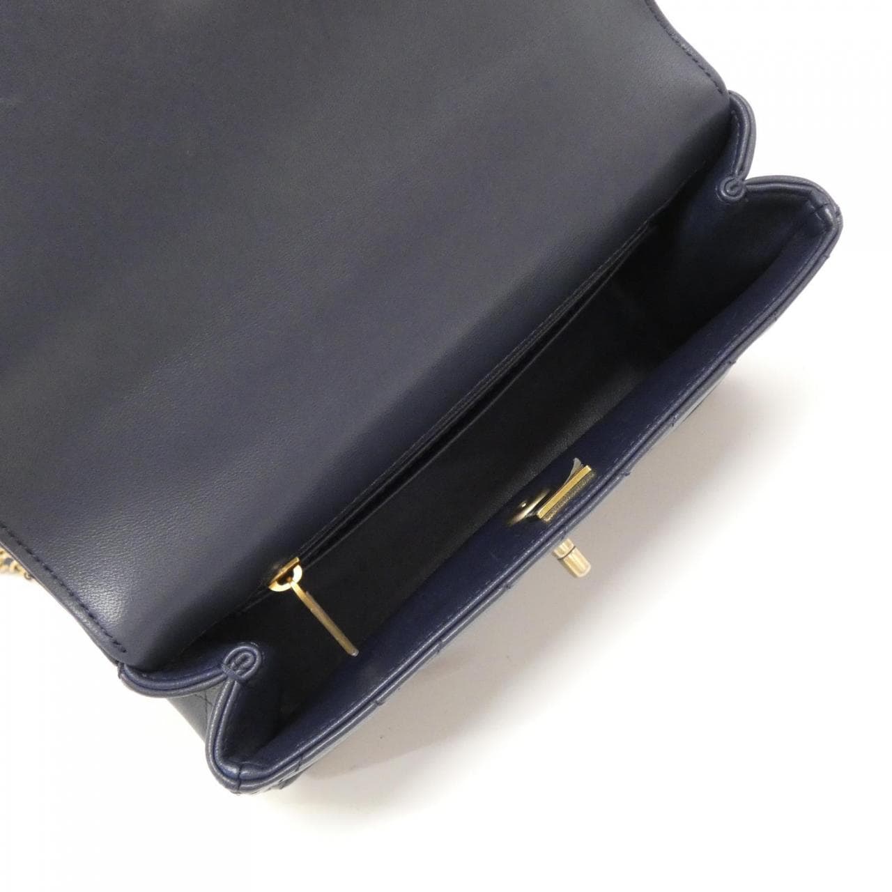 CHANEL AS4233 包