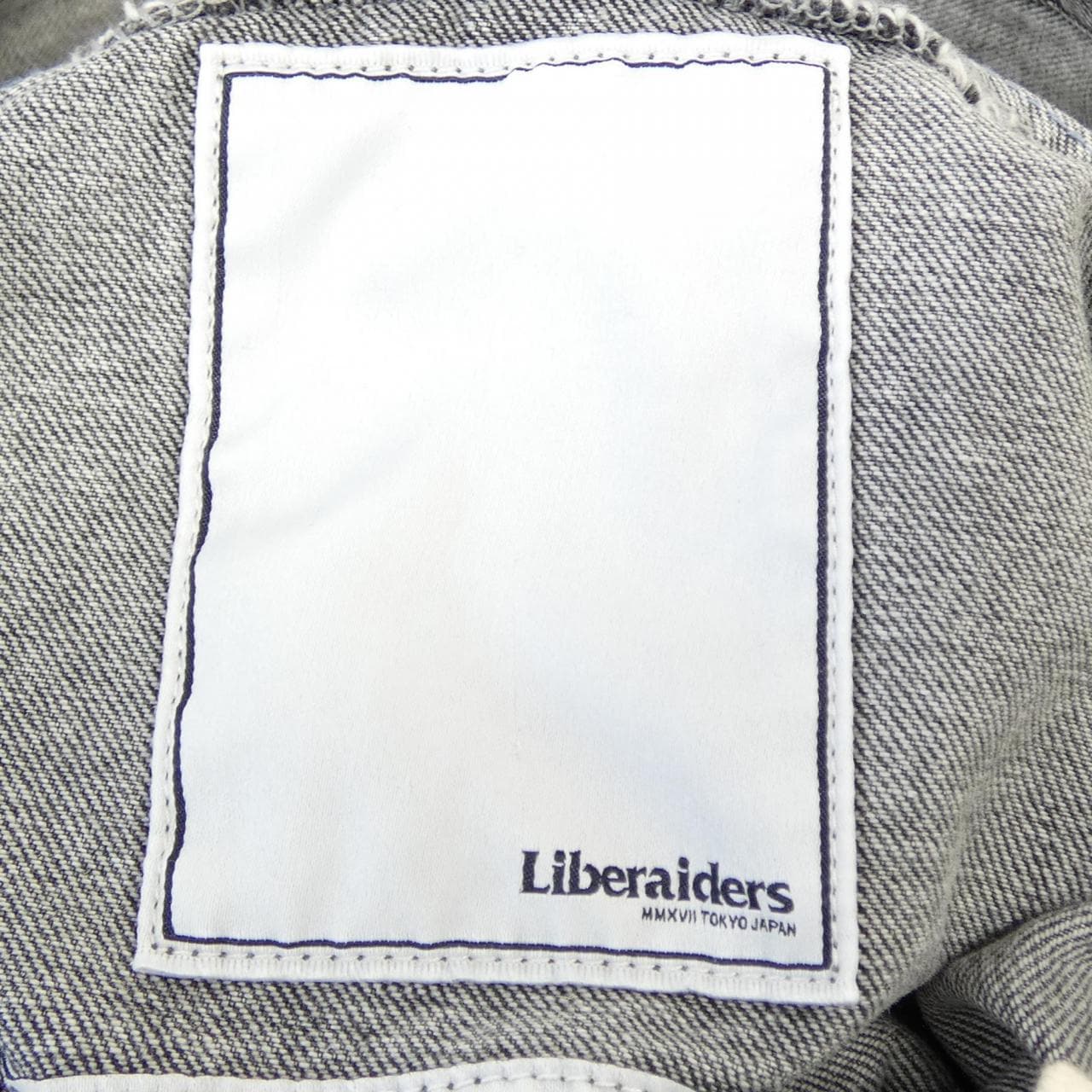 LIBERAIDERS 770132503 パーカー