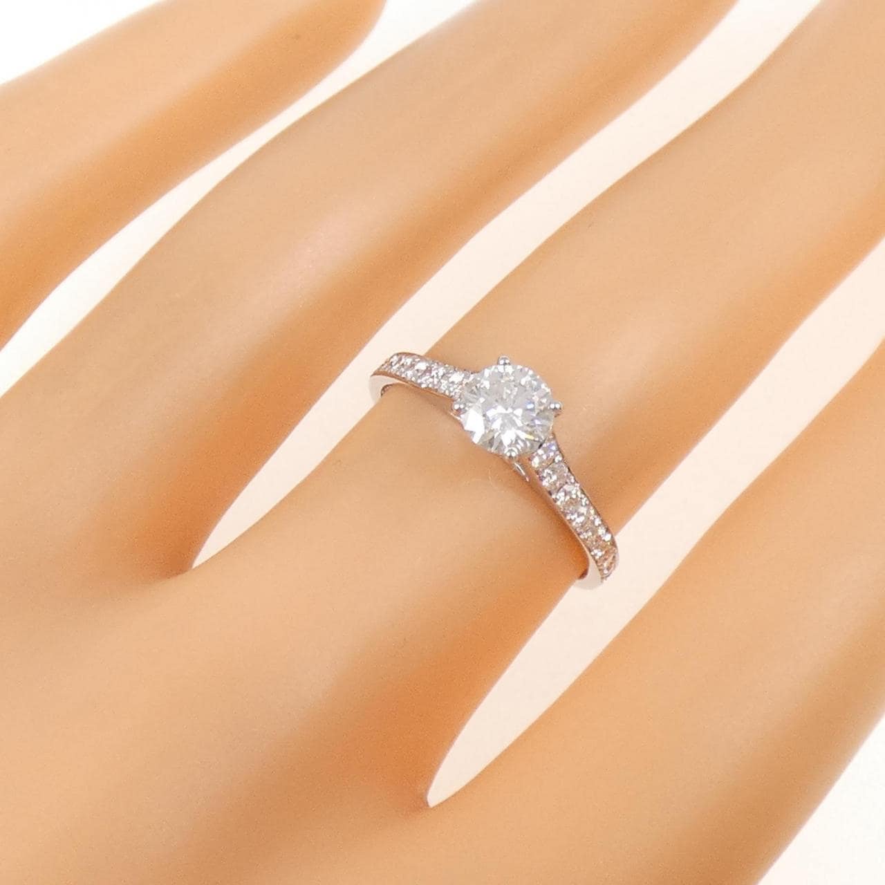 ヴァンクリーフ&アーペル ロマンス リング 0.50CT E VVS2 3EXT