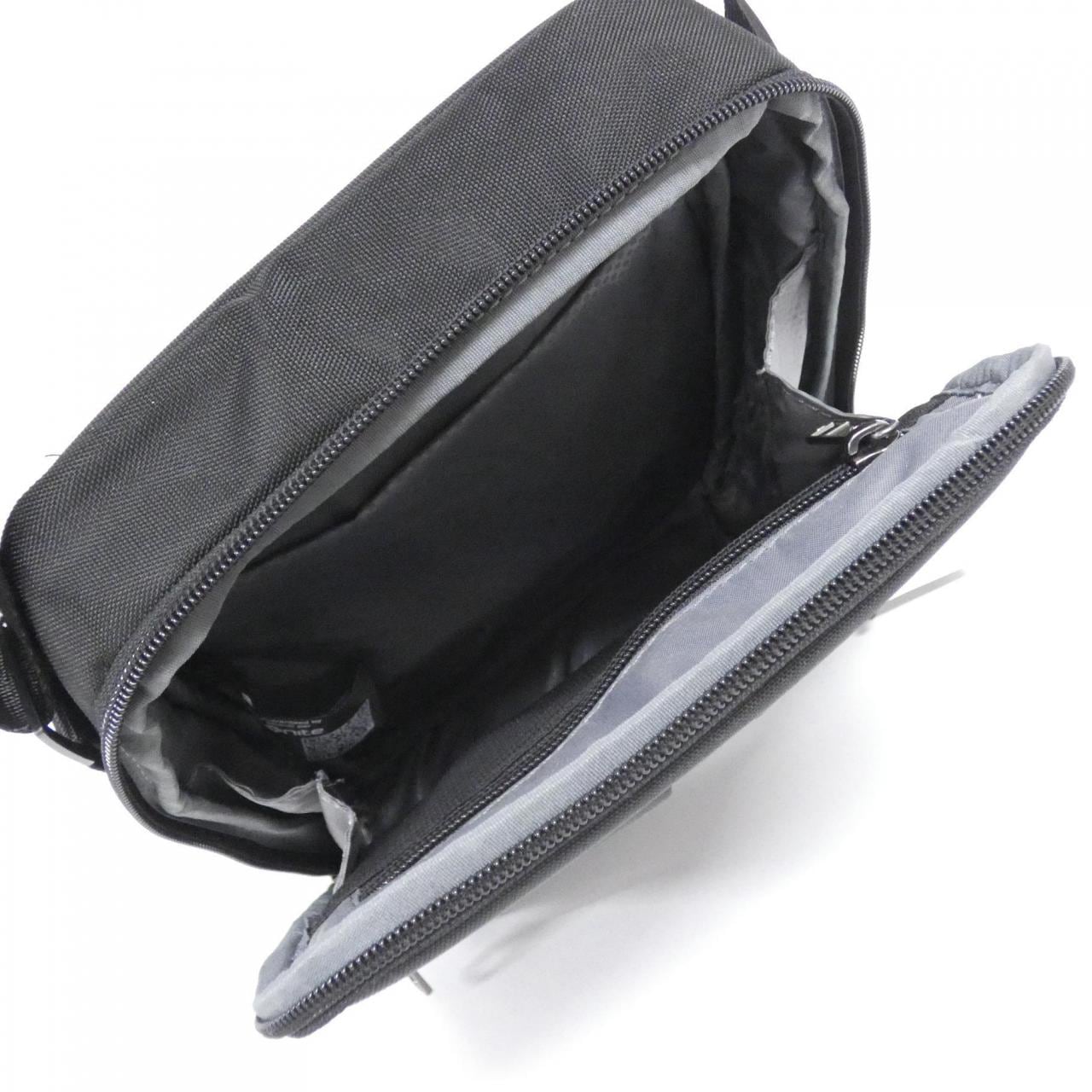 【新品】サムソナイト SACKSQUARE CROSSOVER M 4.0L 146475 ショルダーバッグ