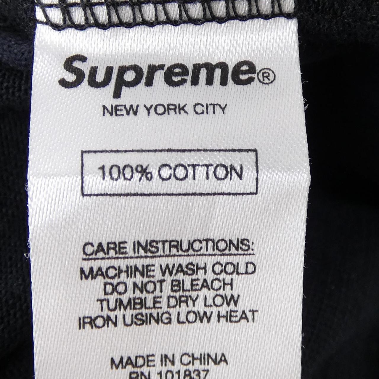 シュプリーム SUPREME トップス