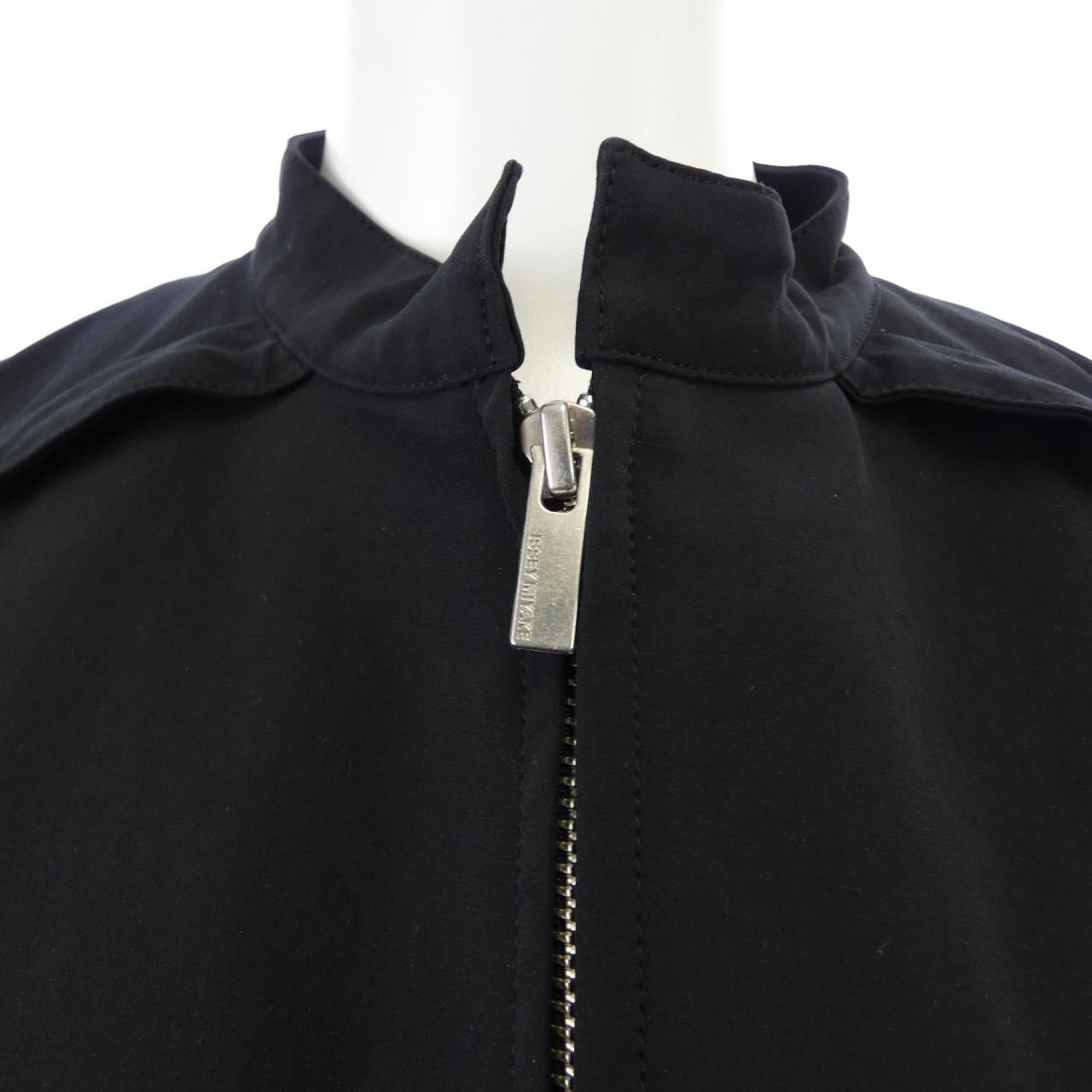 イッセイミヤケ ISSEY MIYAKE ジャケット