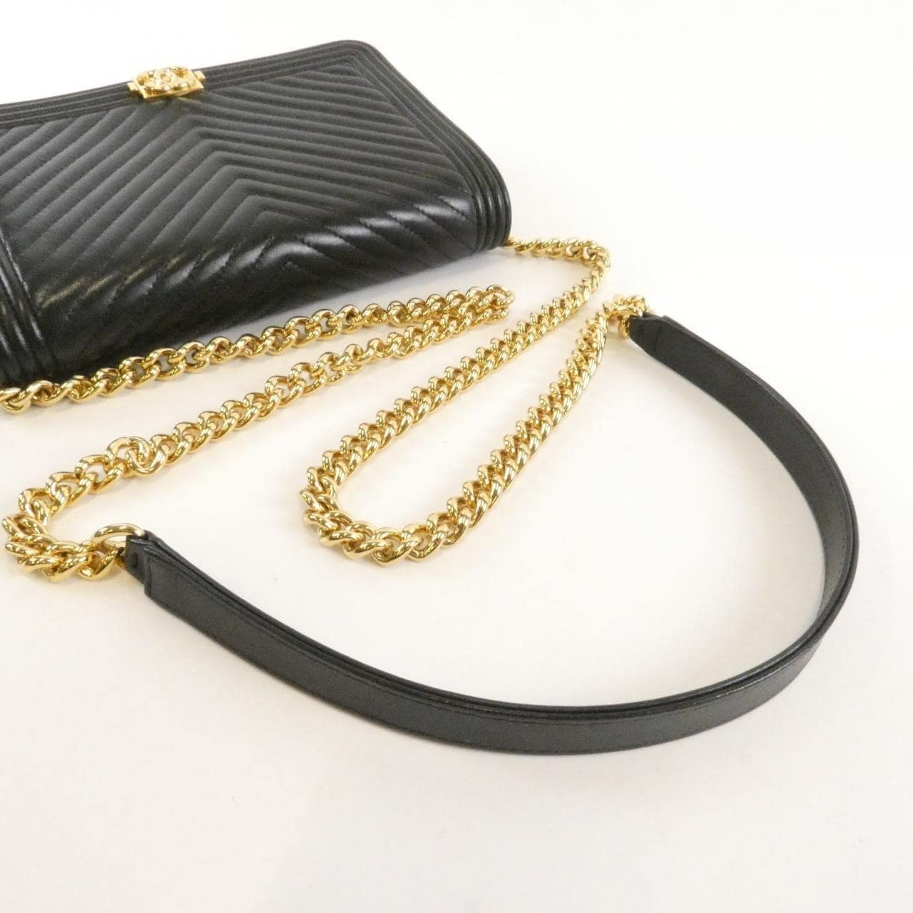 シャネル ボーイシャネル ライン AP1117 チェーンウォレット