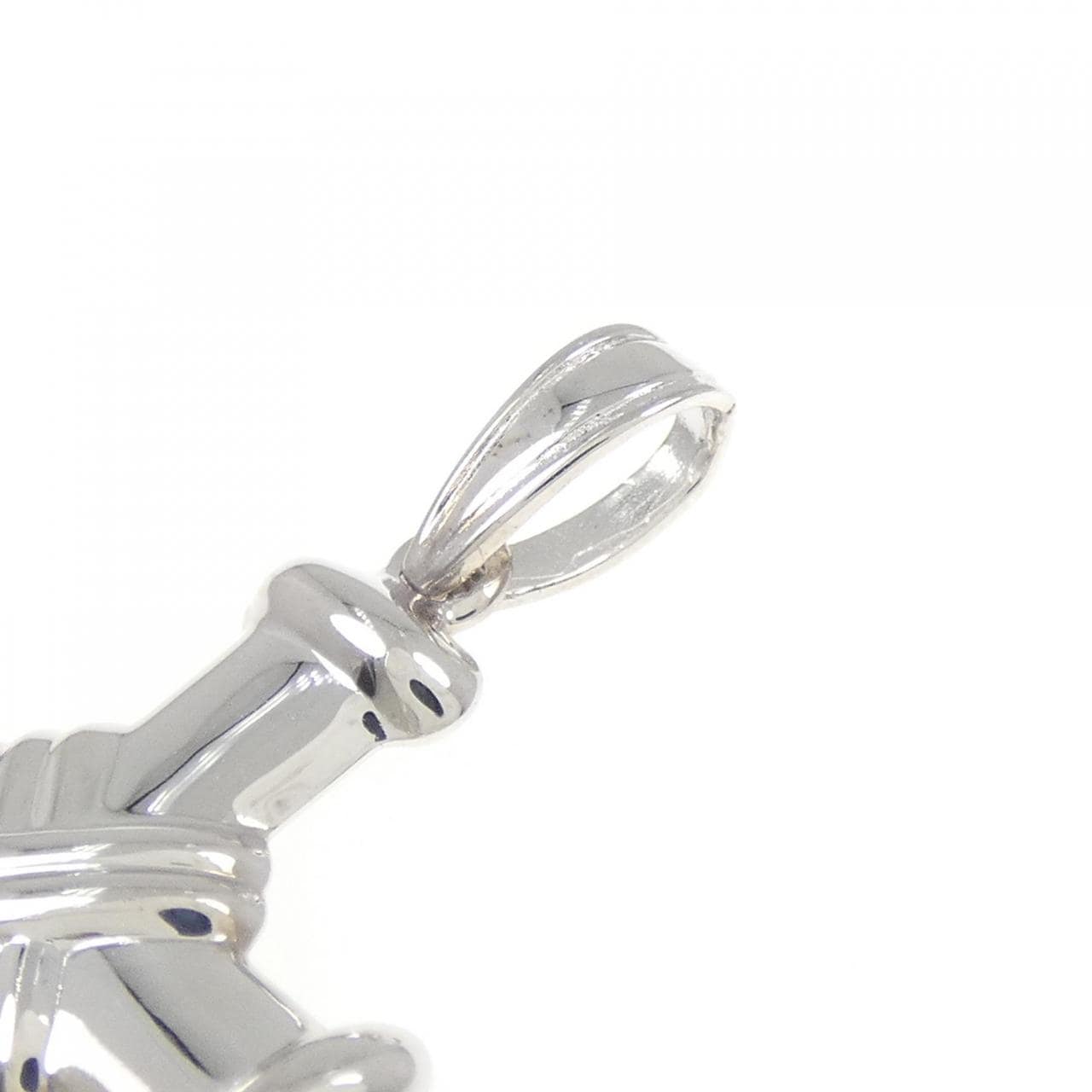 K18WG十字架吊墜