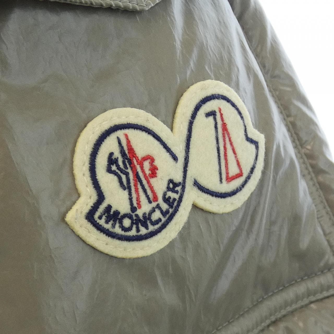 モンクレール MONCLER ダウンジャケット