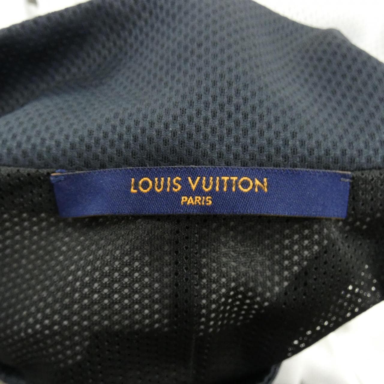 ルイヴィトン LOUIS VUITTON エンベリッシュドLVグラフィックホッケートラックトップ HNY86WJ67 ブルゾン