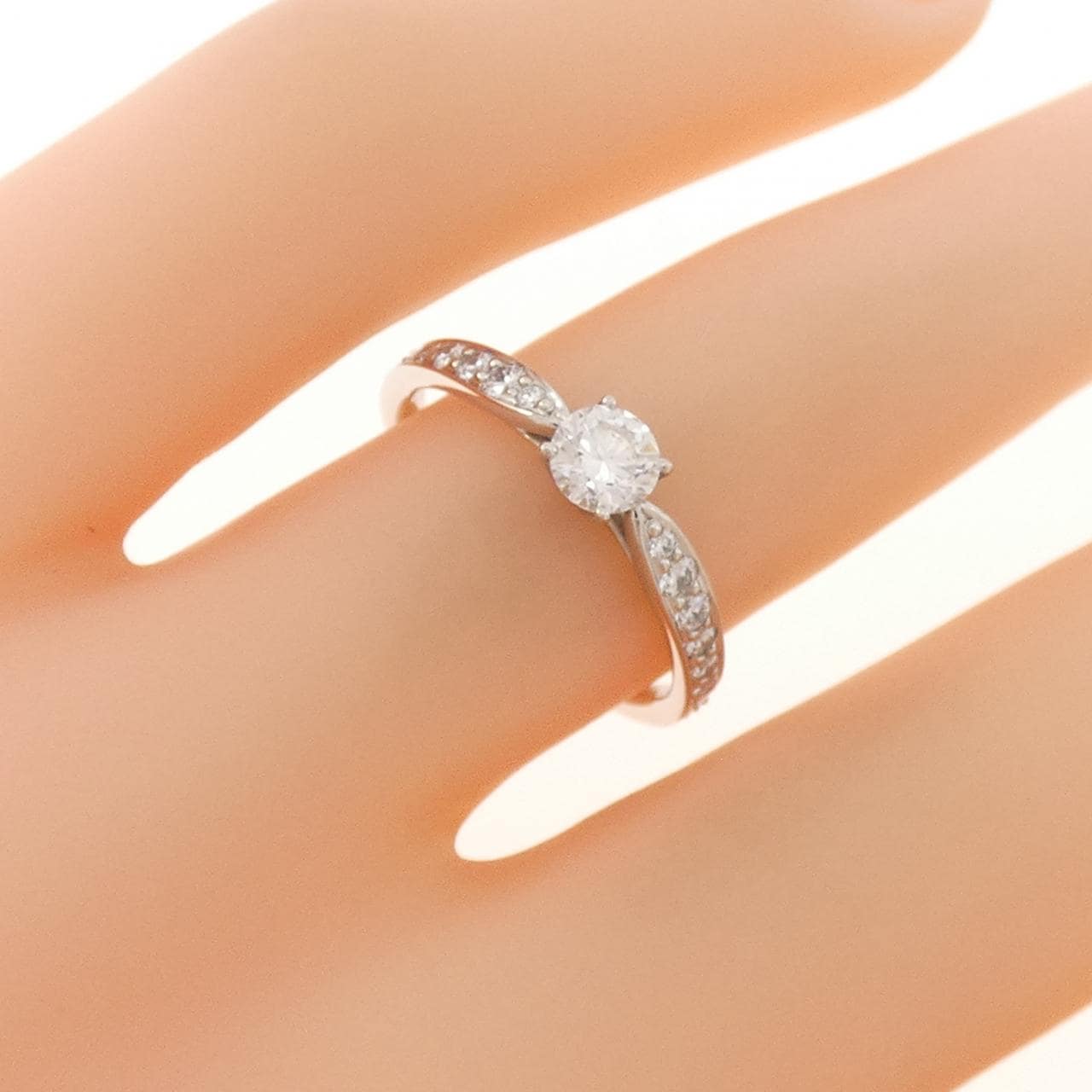 ティファニー ハーモニー リング 0.26CT H VVS1 3EXT