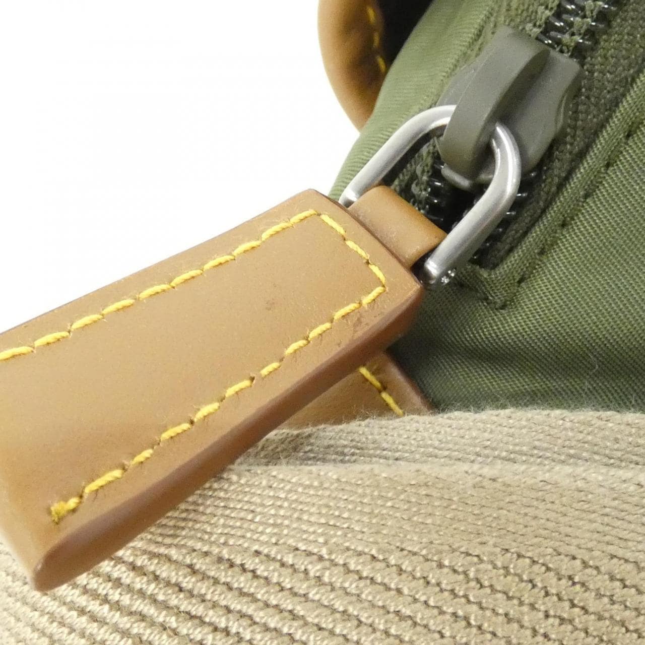 プラダ 2VH176 ボディバッグ