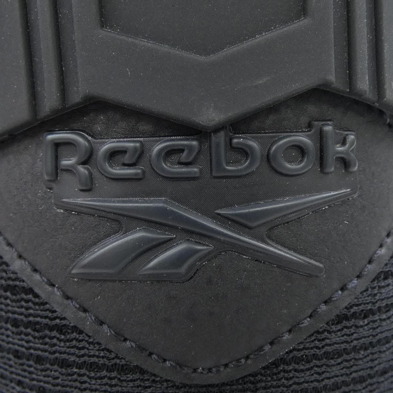 リーボック REEBOK ID7561 スニーカー