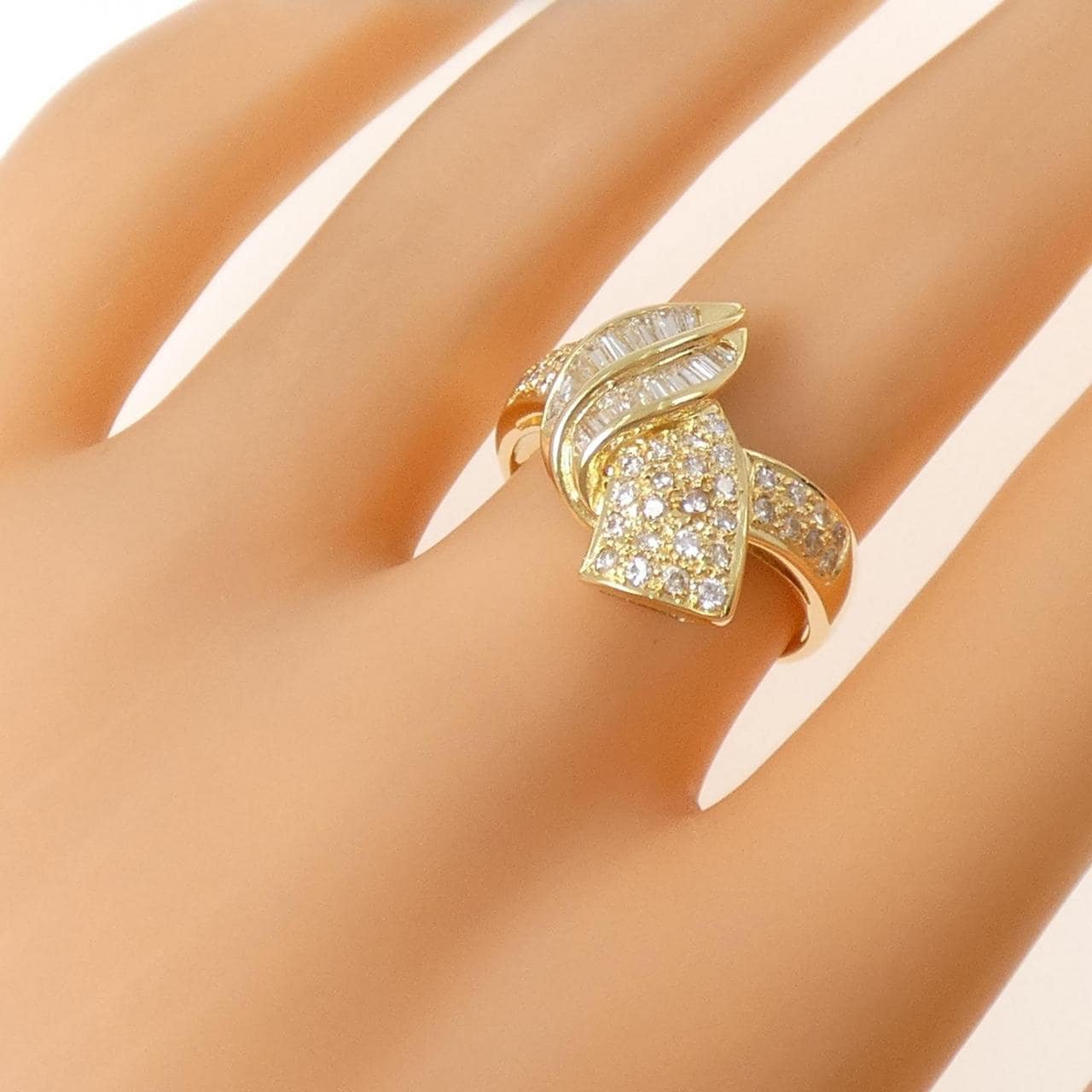 K18YG パヴェ ダイヤモンド リング 0.74CT