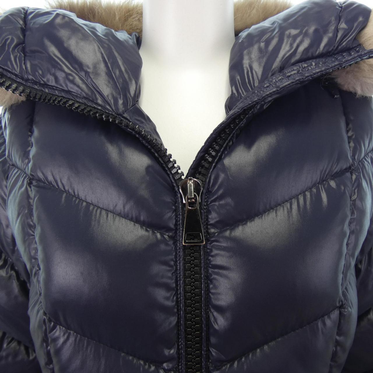 モンクレール MONCLER ダウンコート