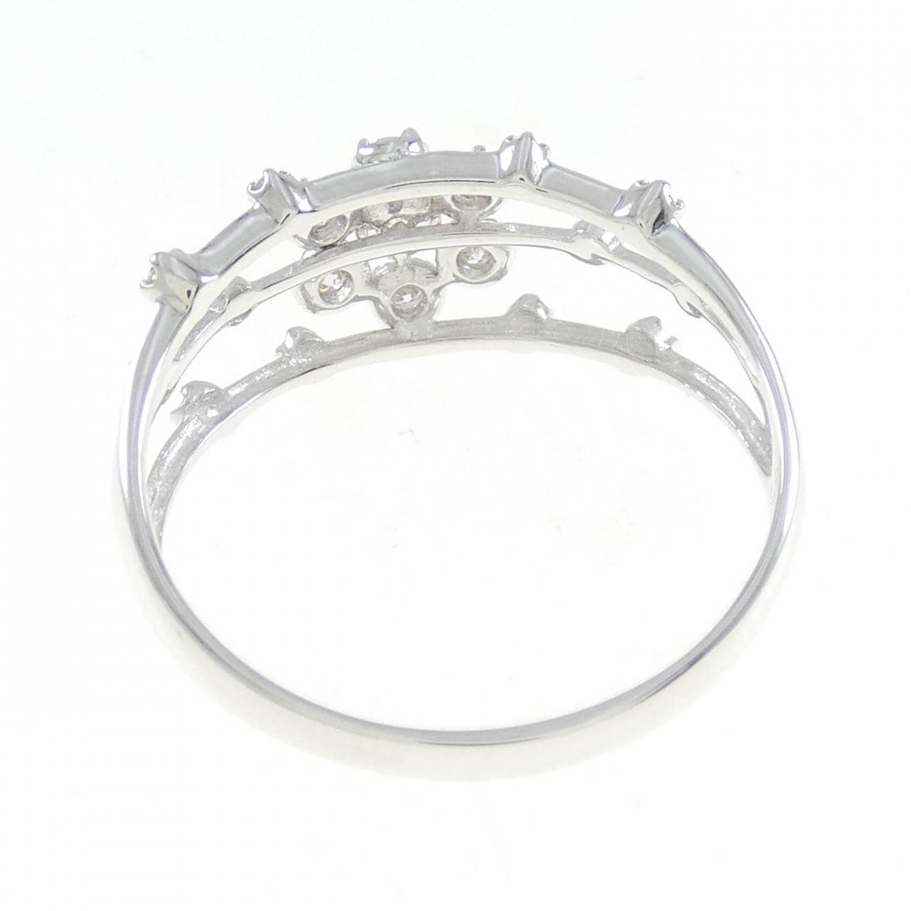 K18WG フラワー ダイヤモンド リング 0.25CT