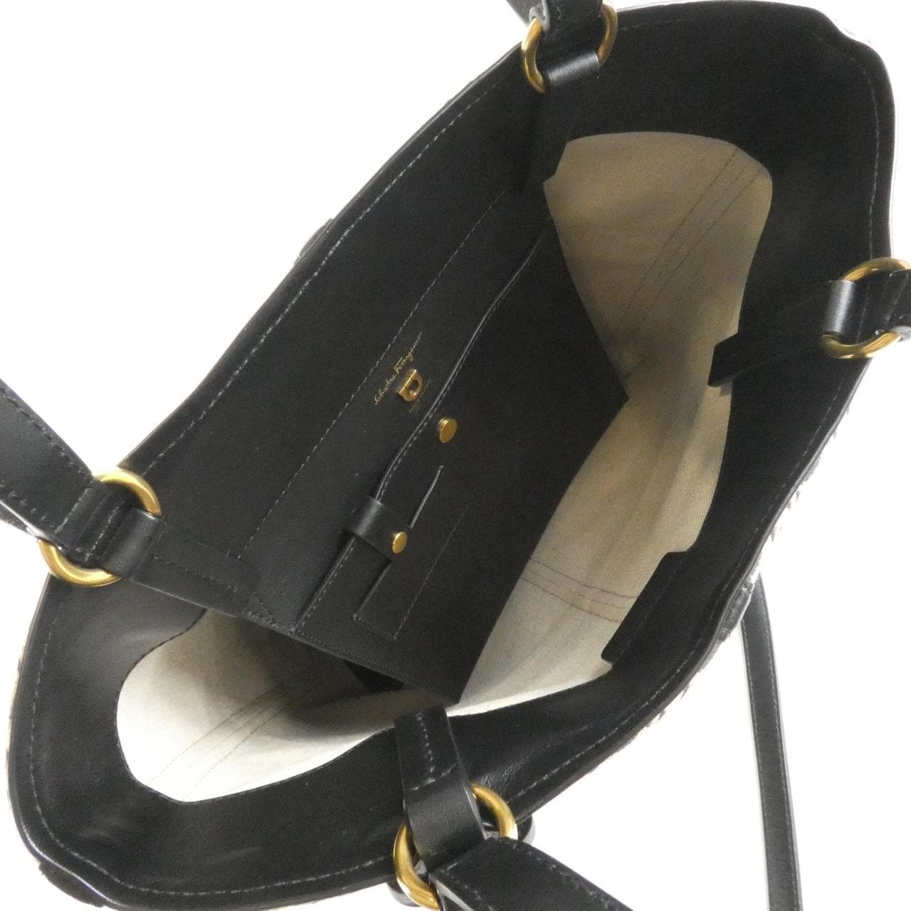 サルヴァトーレフェラガモ 21 H932 バッグ