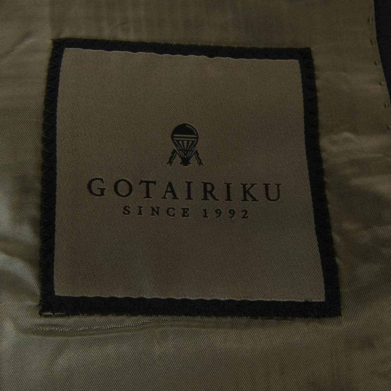 ゴタイリク GOTAIRIKU SR GO CW 0517 スーツ