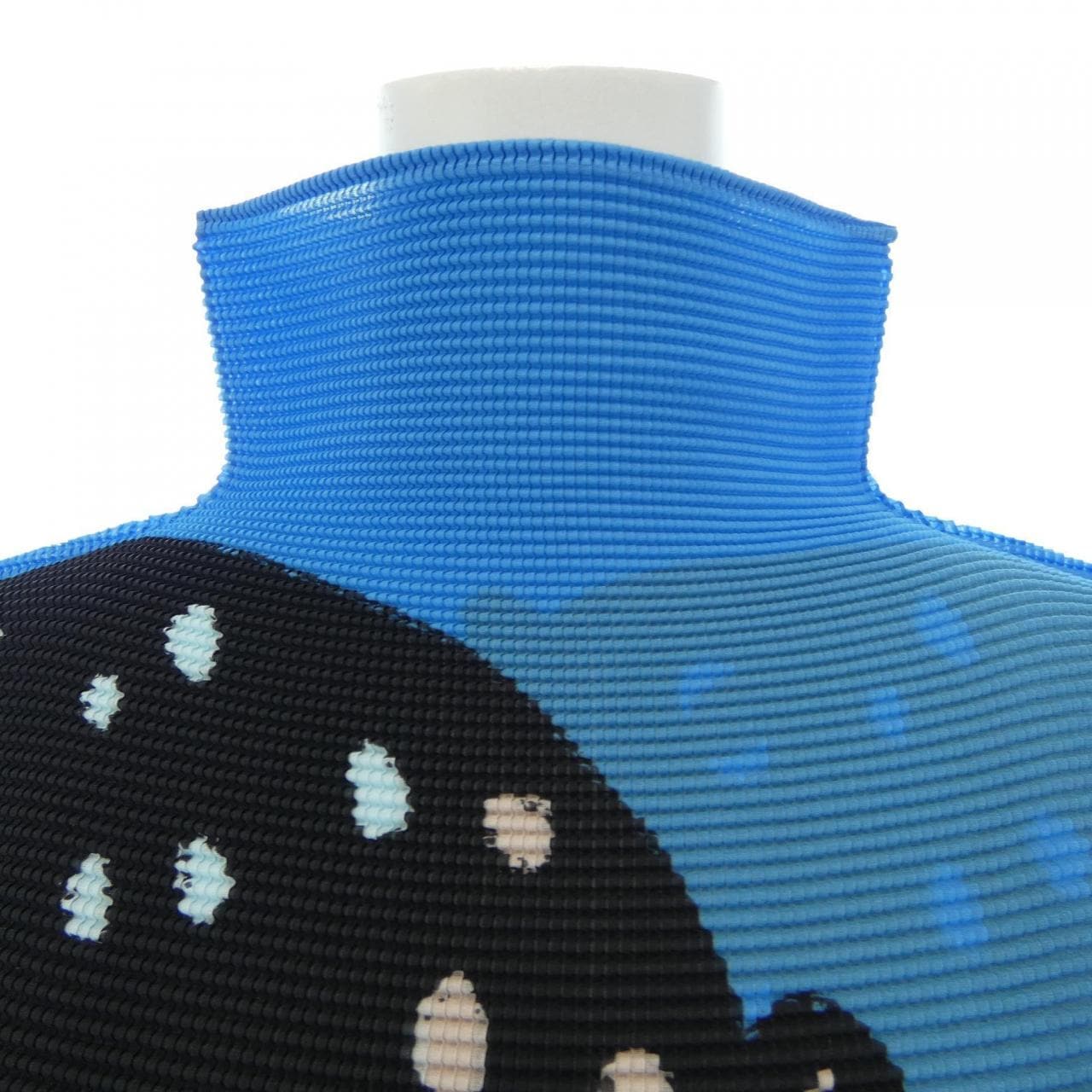 ミーイッセイミヤケ me ISSEY MIYAKE MI41FJ391 トップス