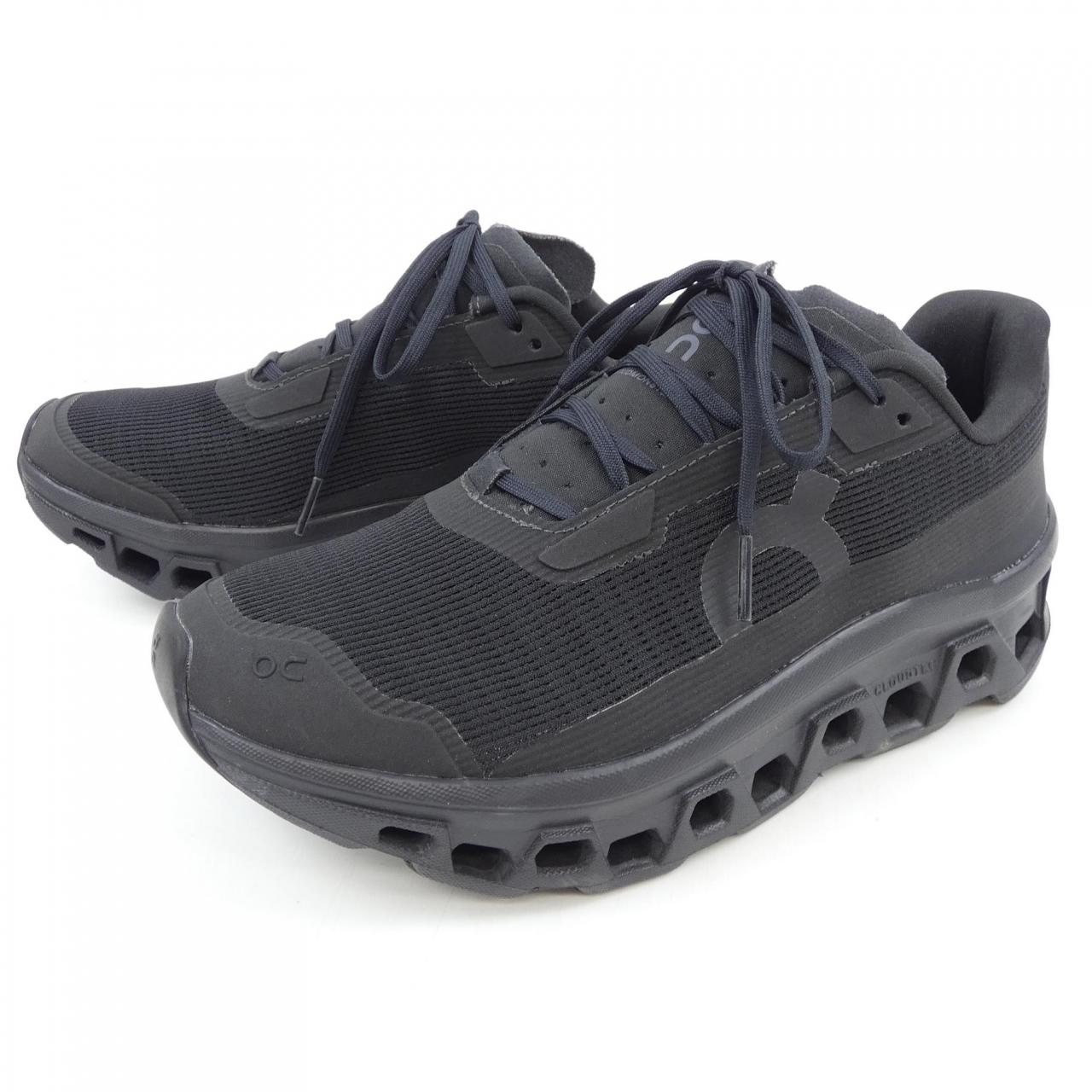 オン On CLOUDMONSTER VOID シューズ
