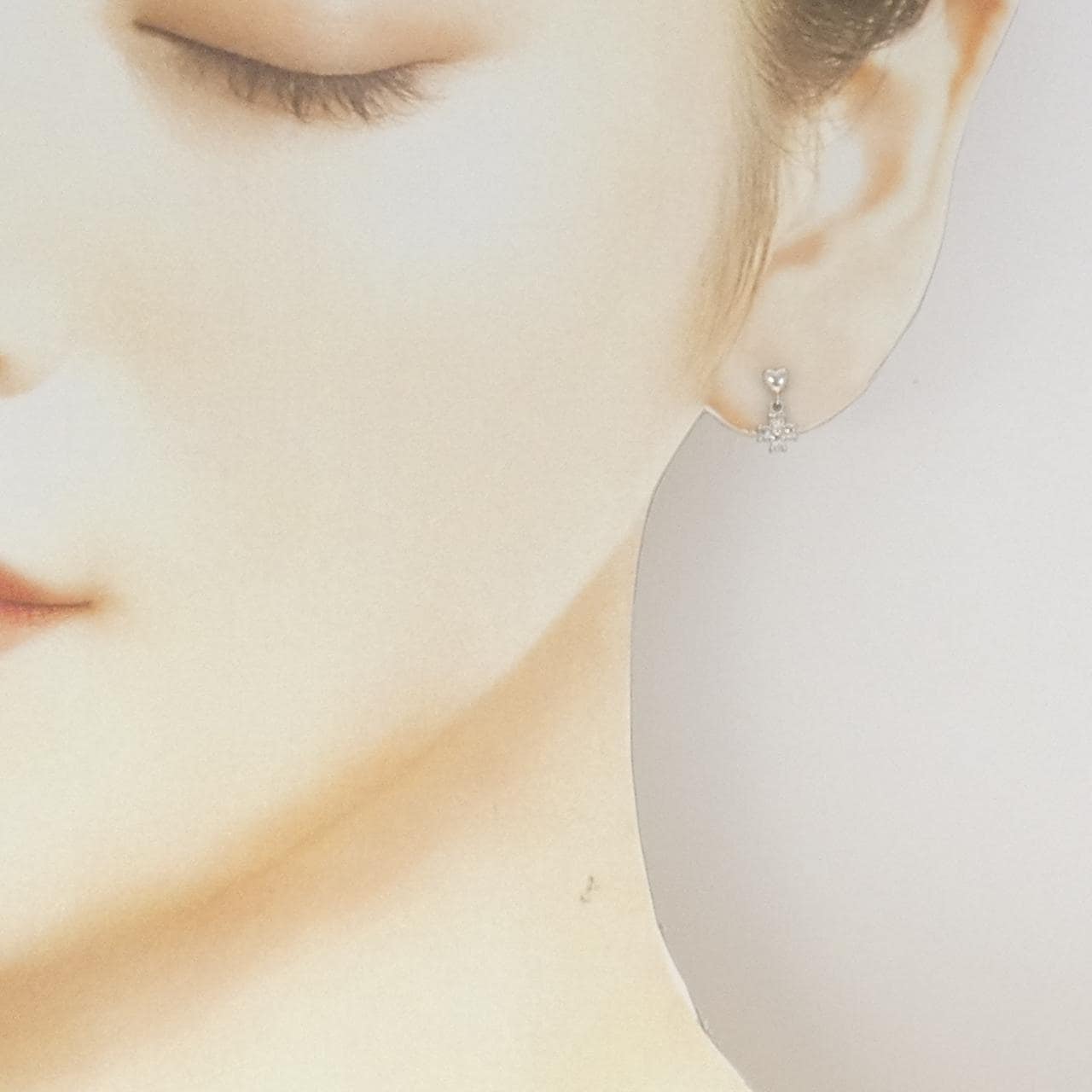 PT/PT900 クロス×ハート ダイヤモンド ピアス 0.16CT