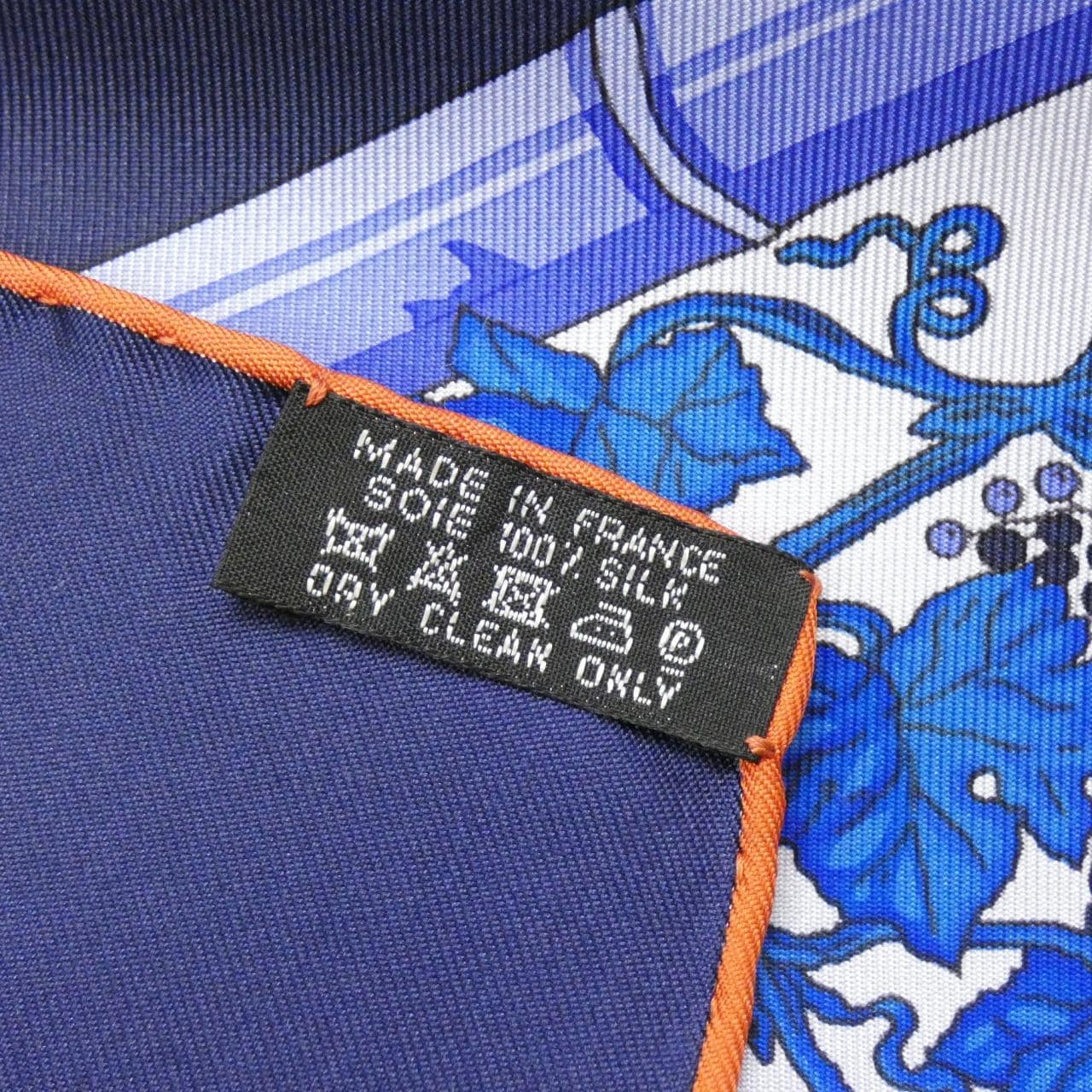エルメス カレ スカーフ