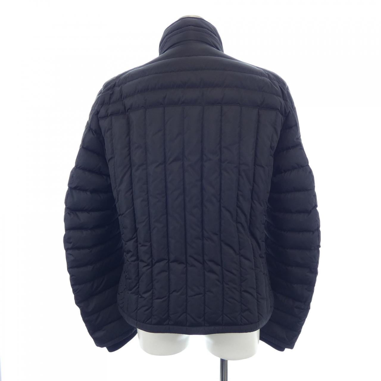 モンクレール MONCLER ダウンジャケット