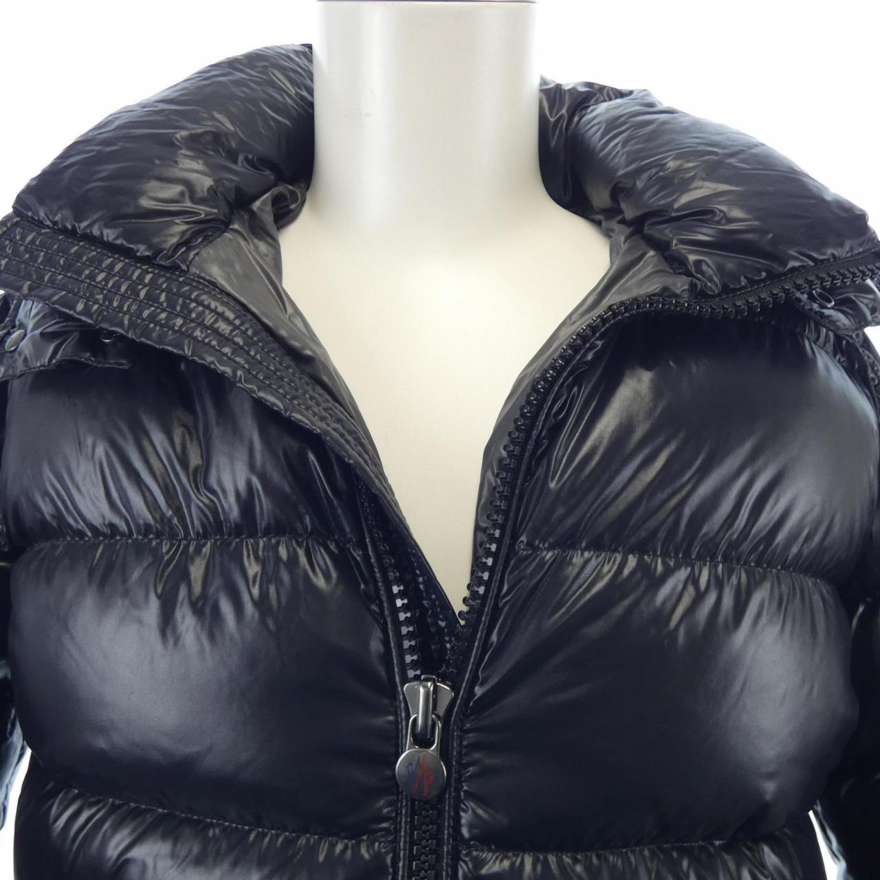 モンクレール MONCLER ダウンジャケット