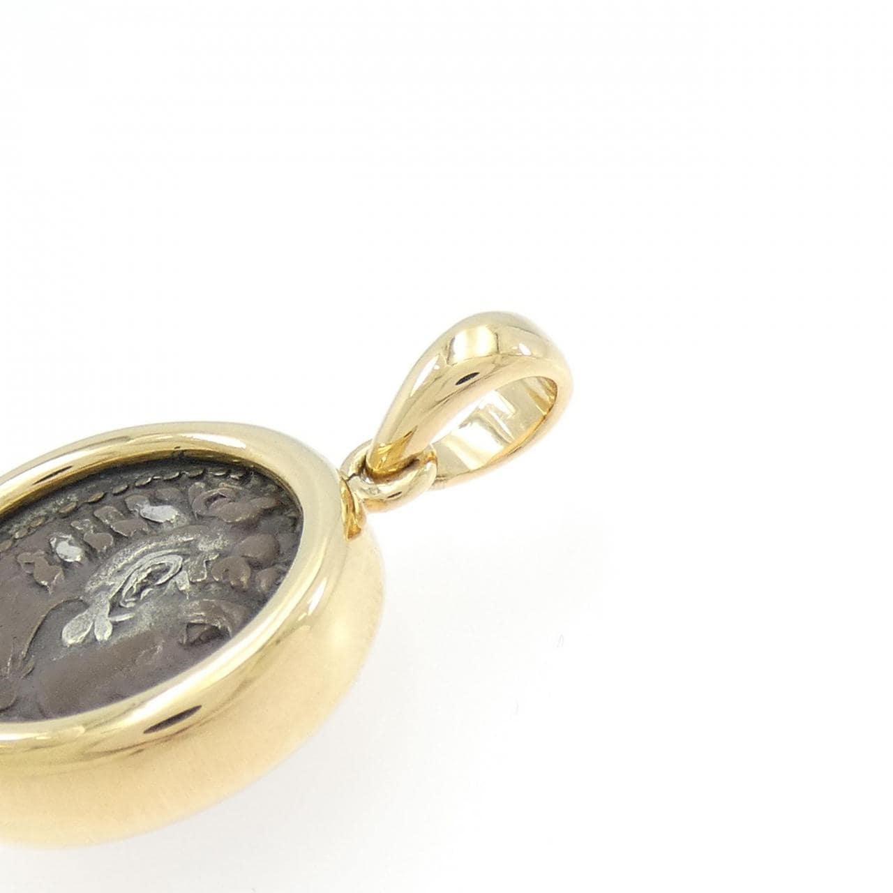 ブルガリ モネーテ ペンダント