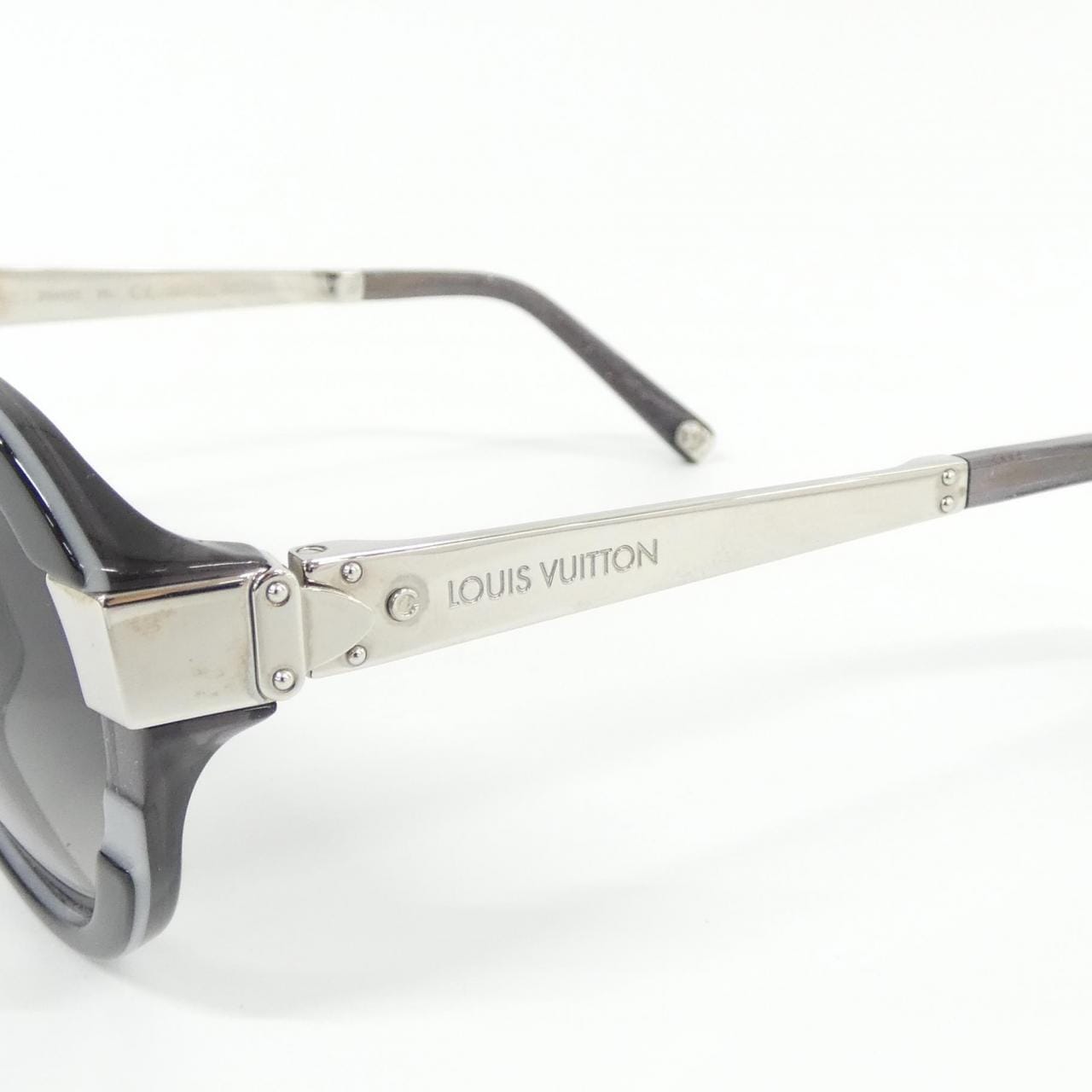 LOUIS VUITTON Petit Spons 貓眼太陽眼鏡 Z0489E