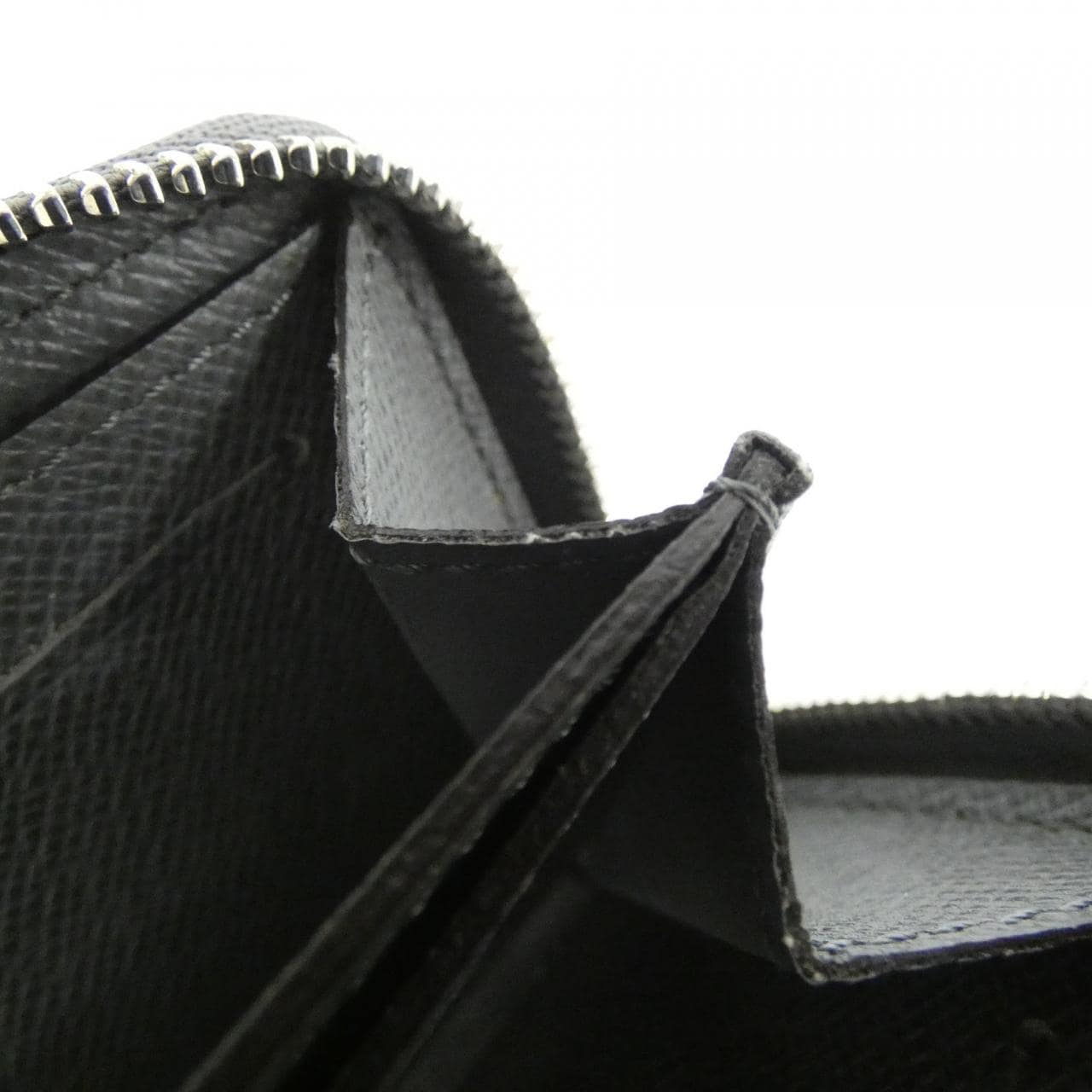 ルイヴィトン タイガ ジッピー コインパース M32617 コインケース