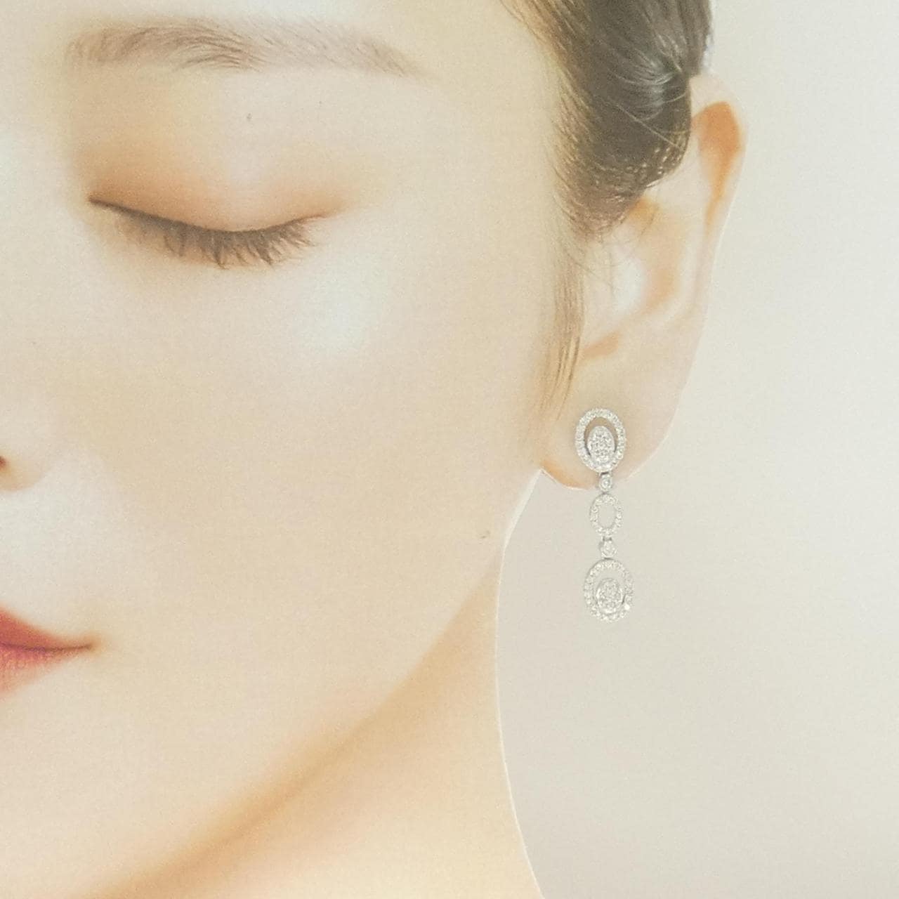 K18WG ダイヤモンド ピアス