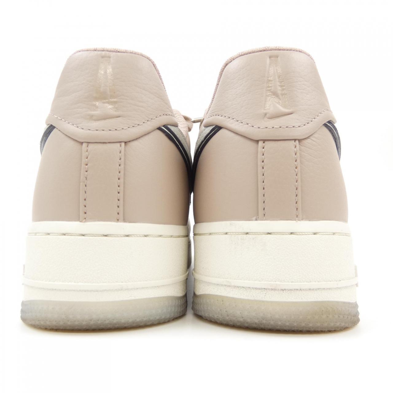 ナイキ NIKE スニーカー