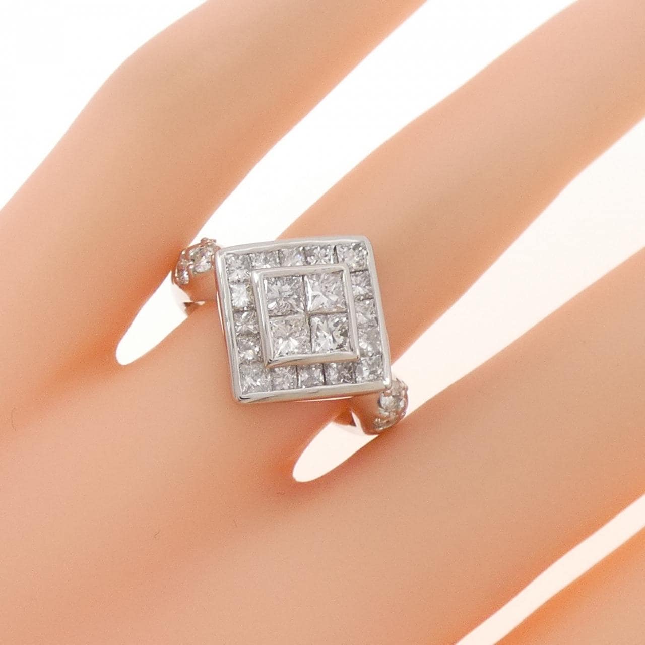 PT900 ダイヤモンド リング 2.00CT