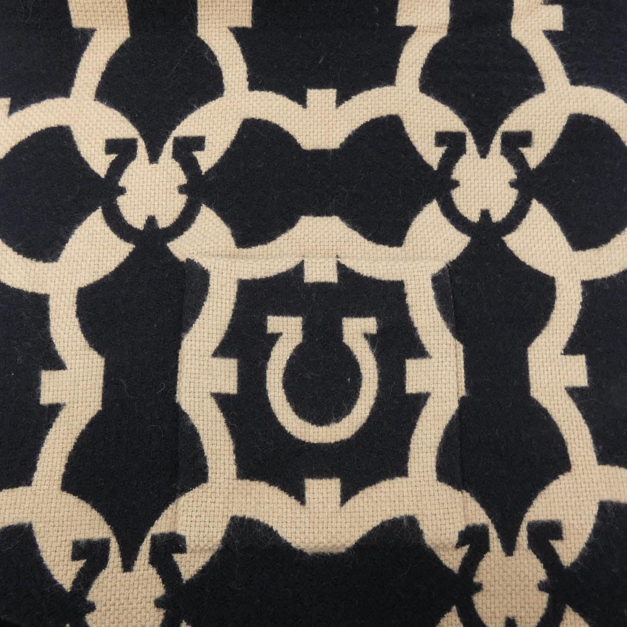 サルヴァトーレフェラガモ SALVATORE FERRAGAMO MUFFLER