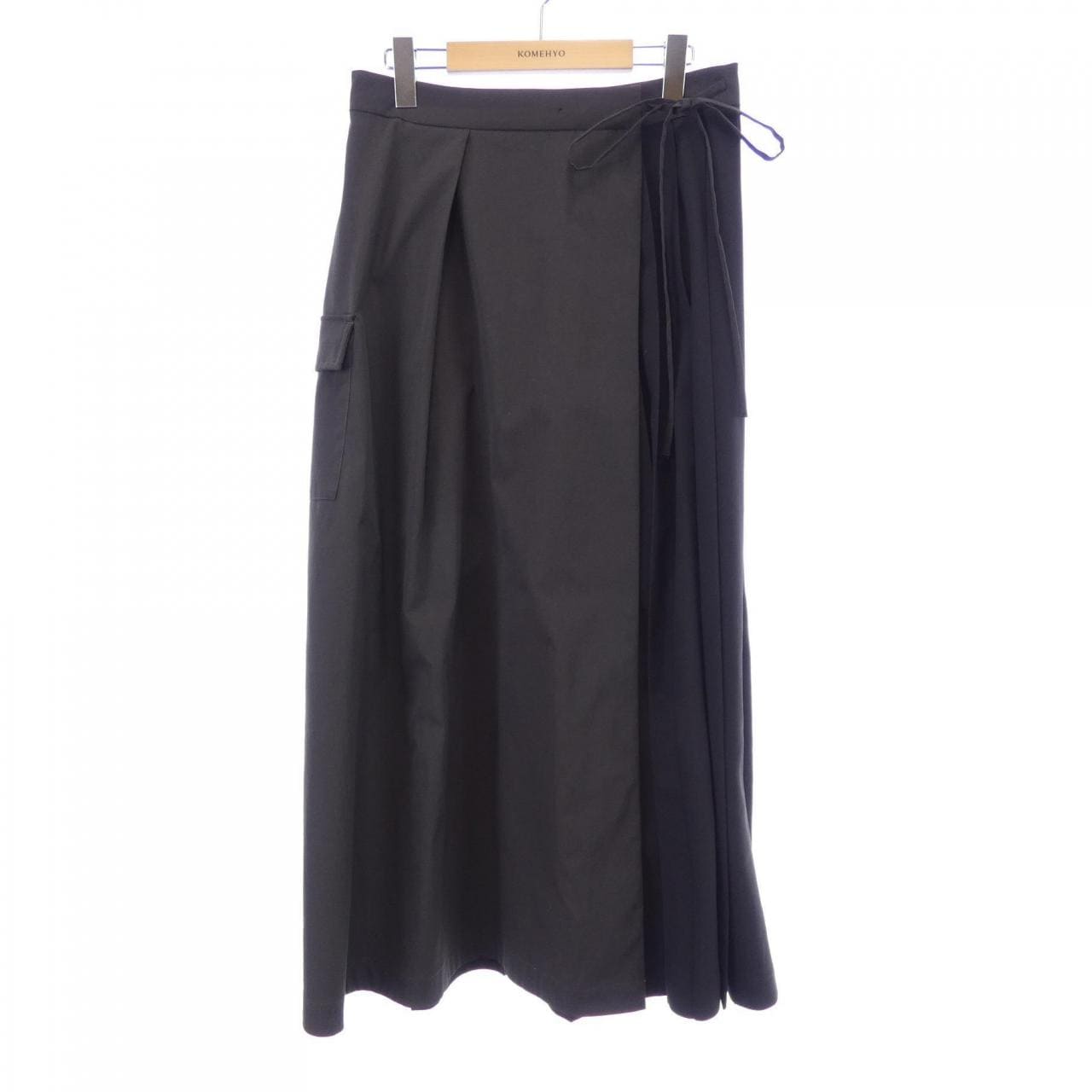 ニューバランス NEW BALANCE スカート