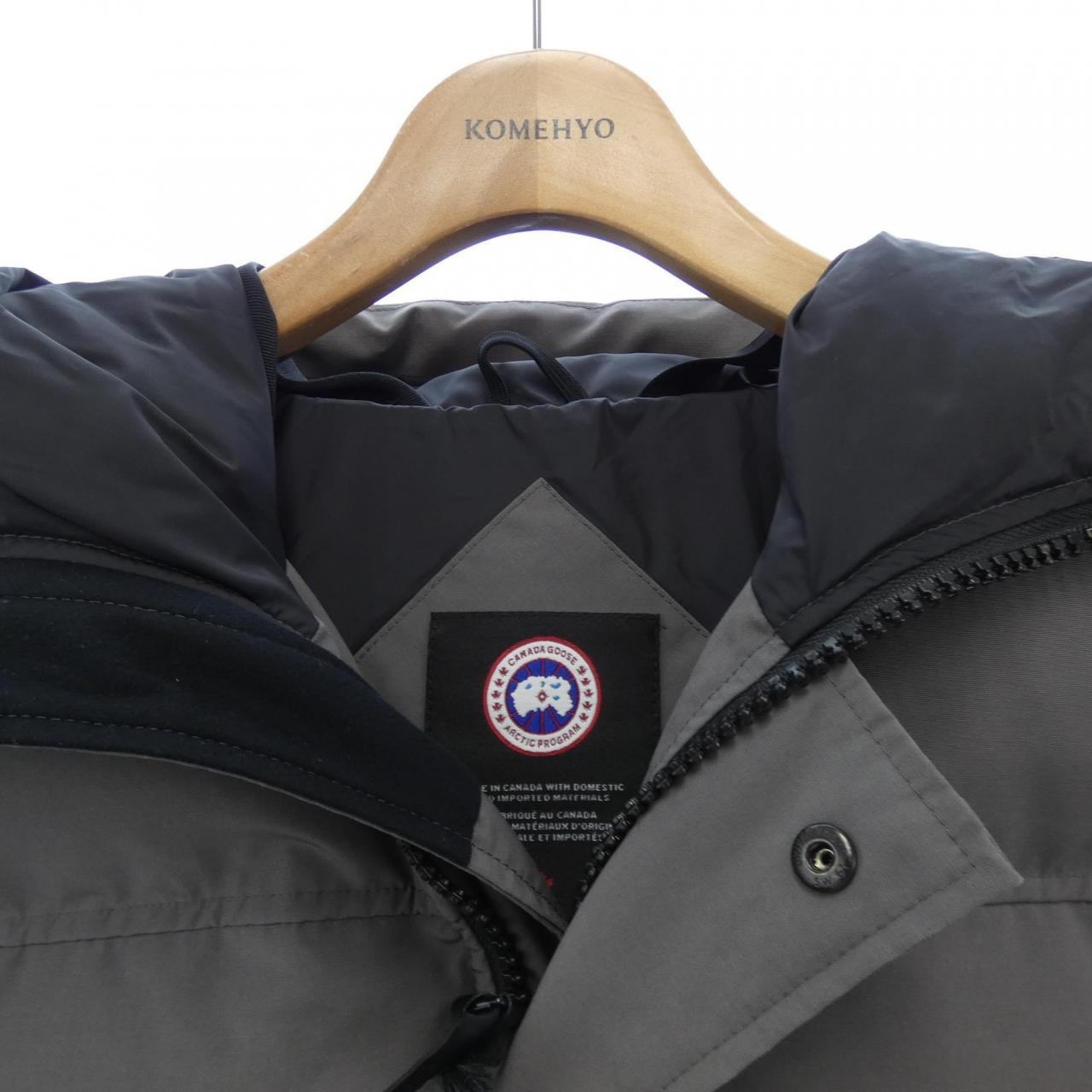 カナダグース CANADA GOOSE ダウンジャケット