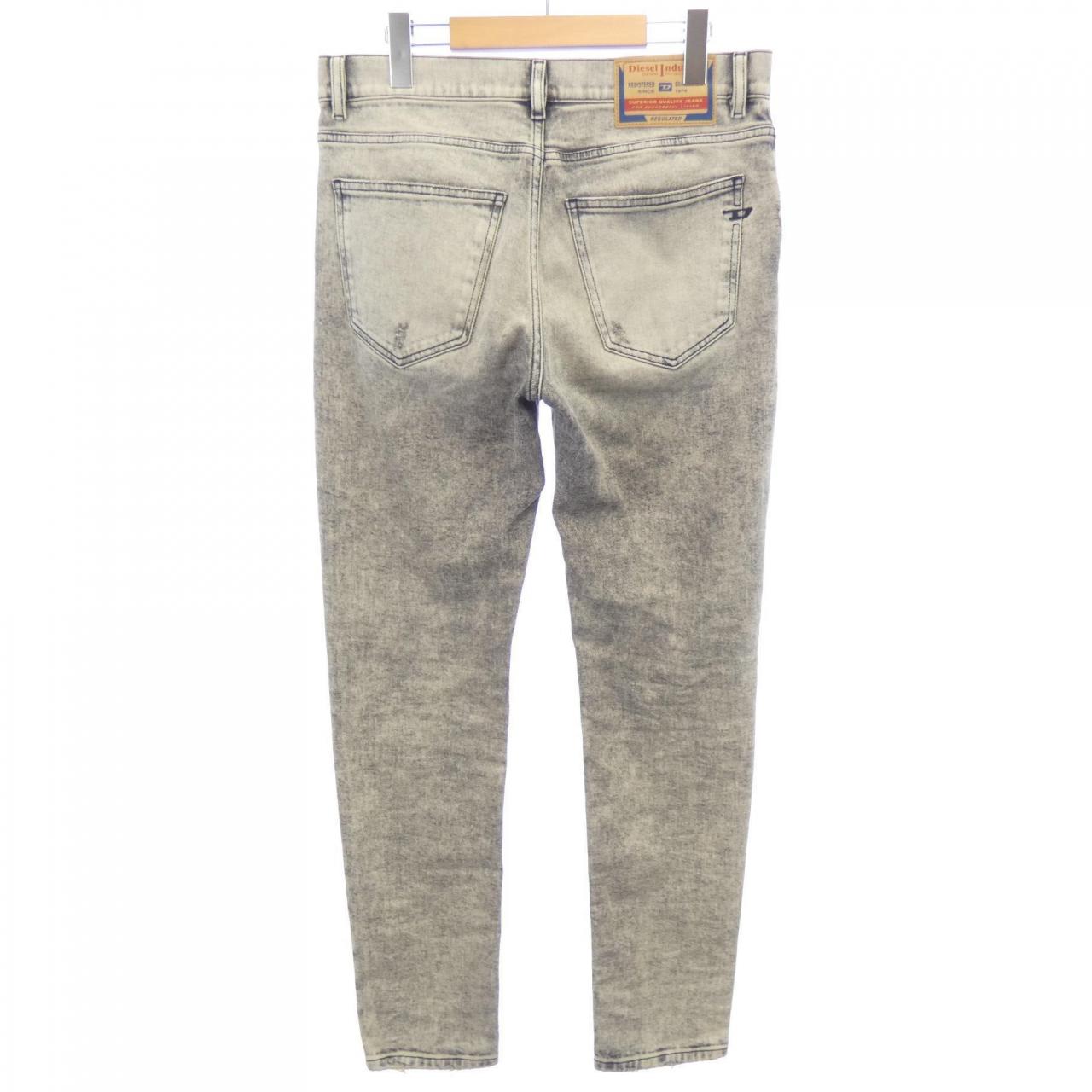 ディーゼル DIESEL ジーンズ