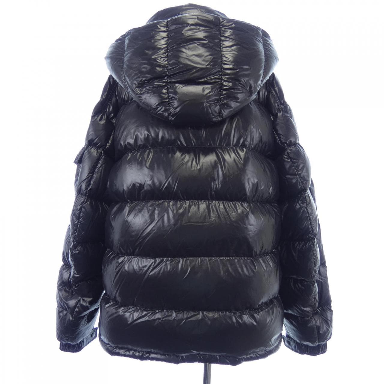 モンクレール MONCLER ダウンジャケット