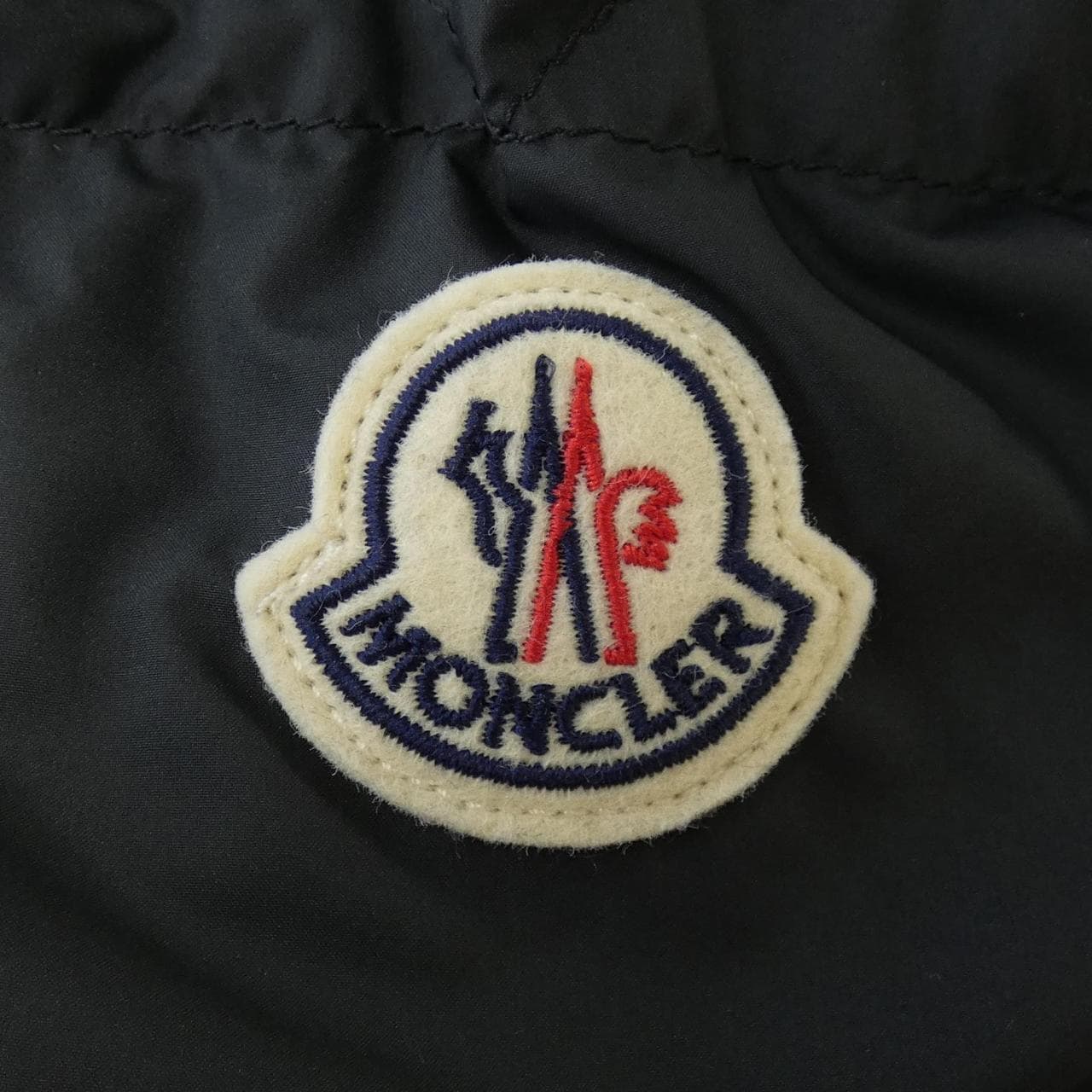 【新品】モンクレール MONCLER LAVERAET ダウンジャケット