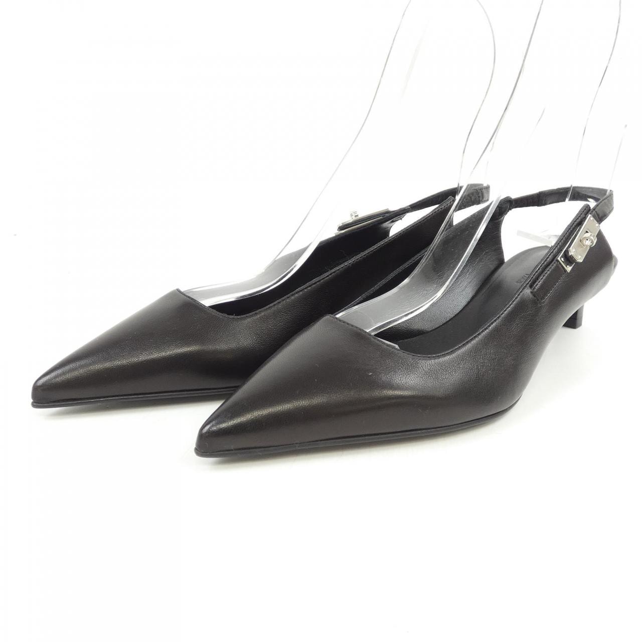 エルメス HERMES ラヴァ-　ケリーバックル 252121Z パンプス