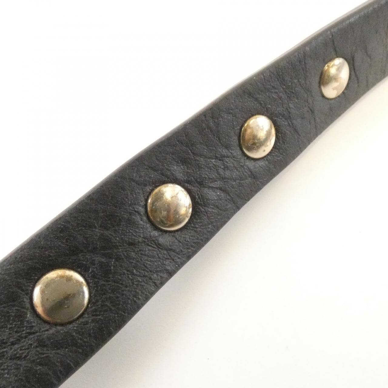 ヴァレンティノガラヴァーニ バッグ