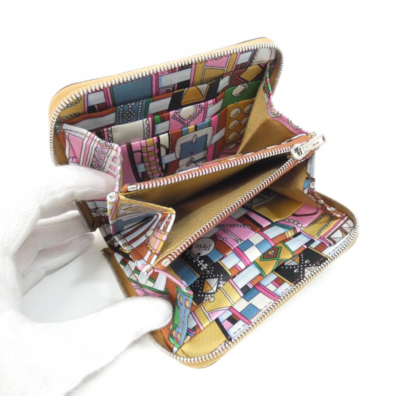 【未使用品】エルメス COLLIER DE CHIEN シルク イン コンパクト 067389CK 財布