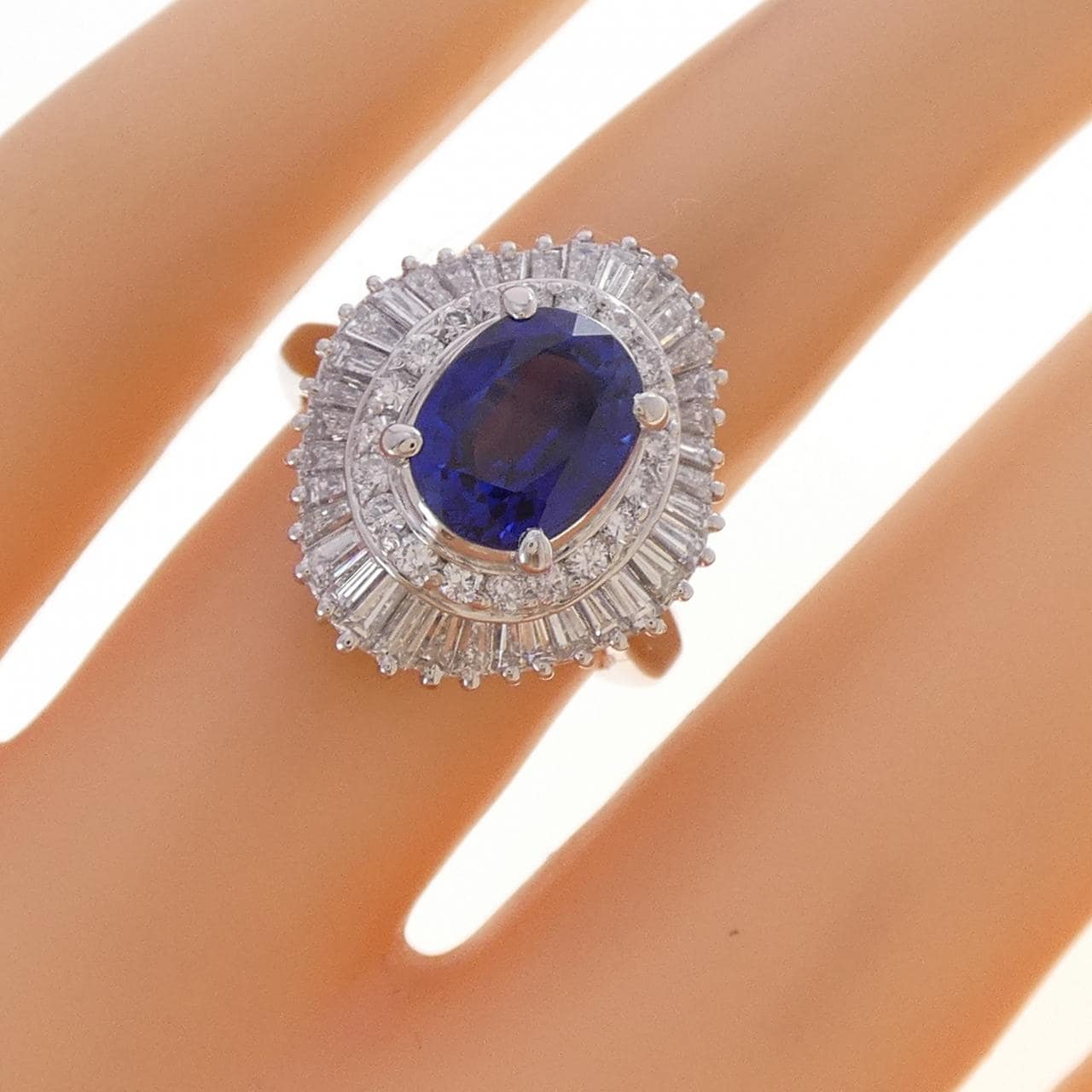 PT900 サファイヤ リング 2.41CT