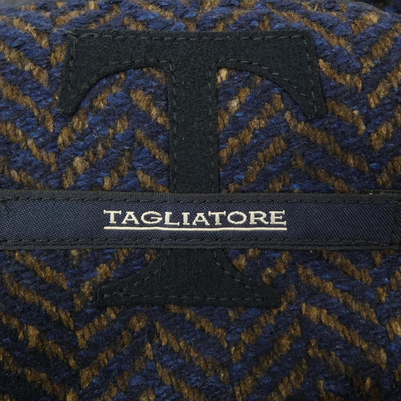 タリアトーレ TAGLIATORE ジャケット