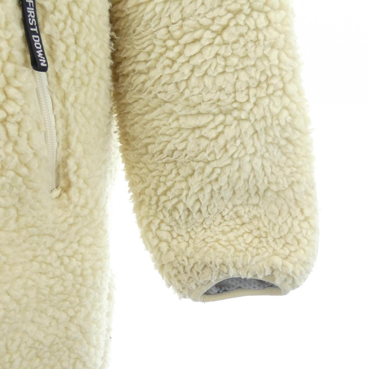 FIRST DOWN コート