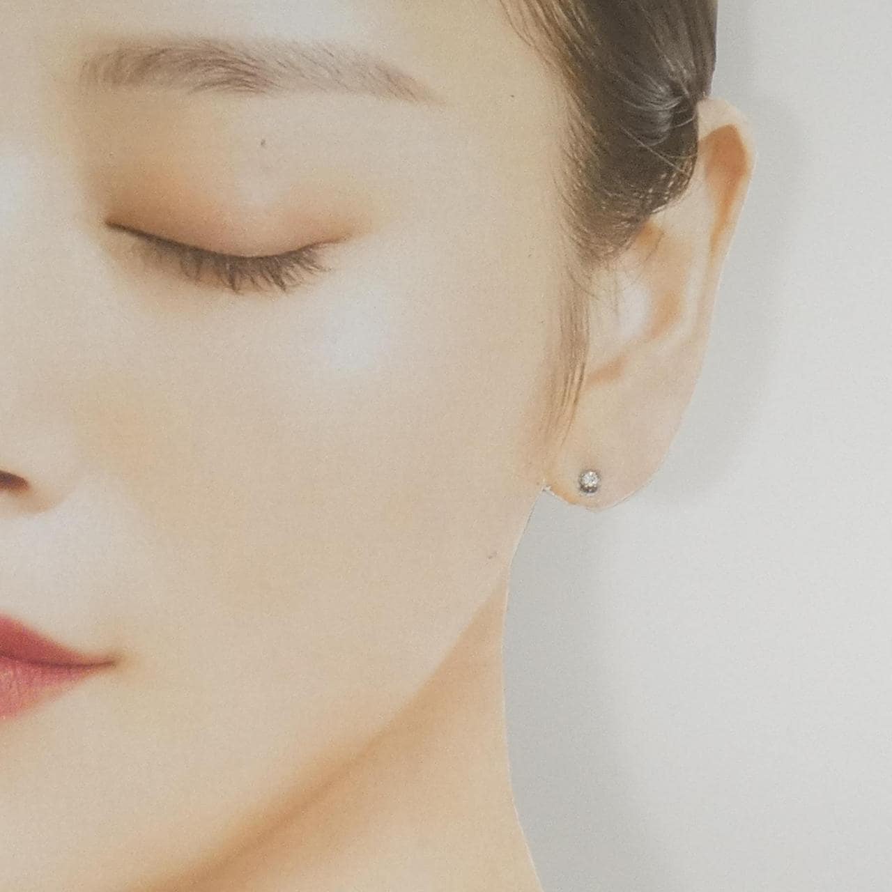 PT900 ソリティア ダイヤモンド ピアス