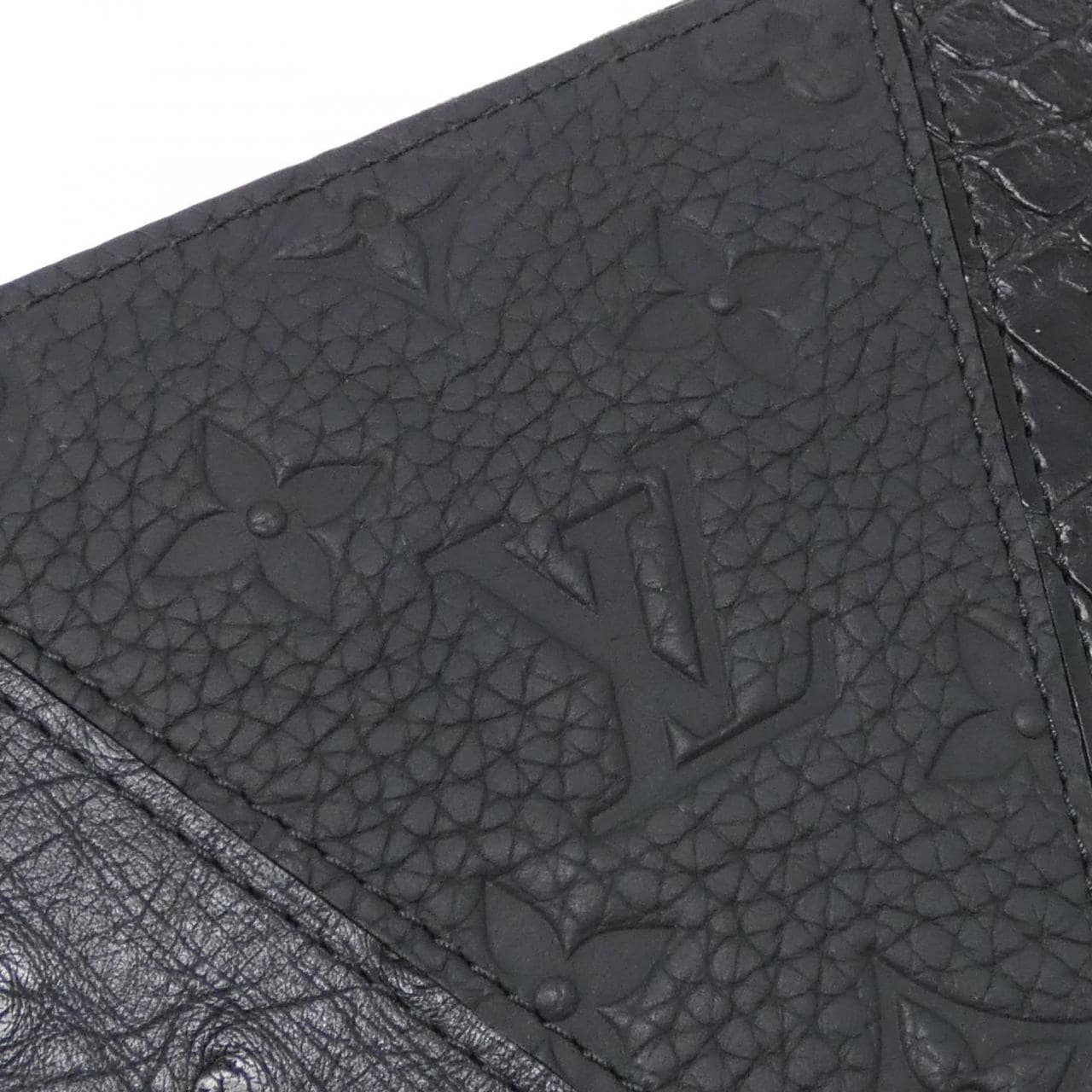 ルイヴィトン トリヨン モノグラム+エキゾチック レザー ジッピー オーガナイザー N81841 財布