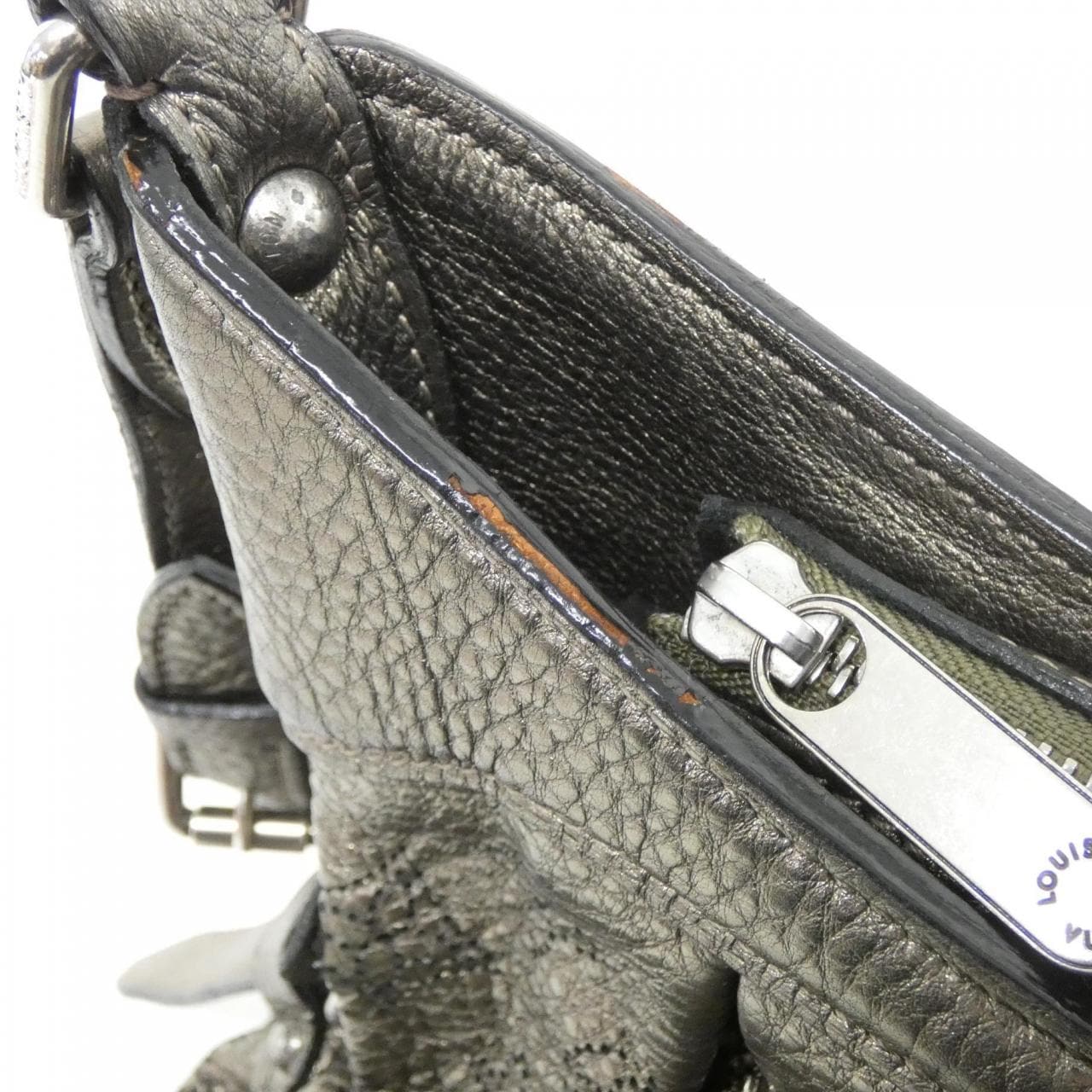 ルイヴィトン マヒナ XS M95717 ショルダーバッグ