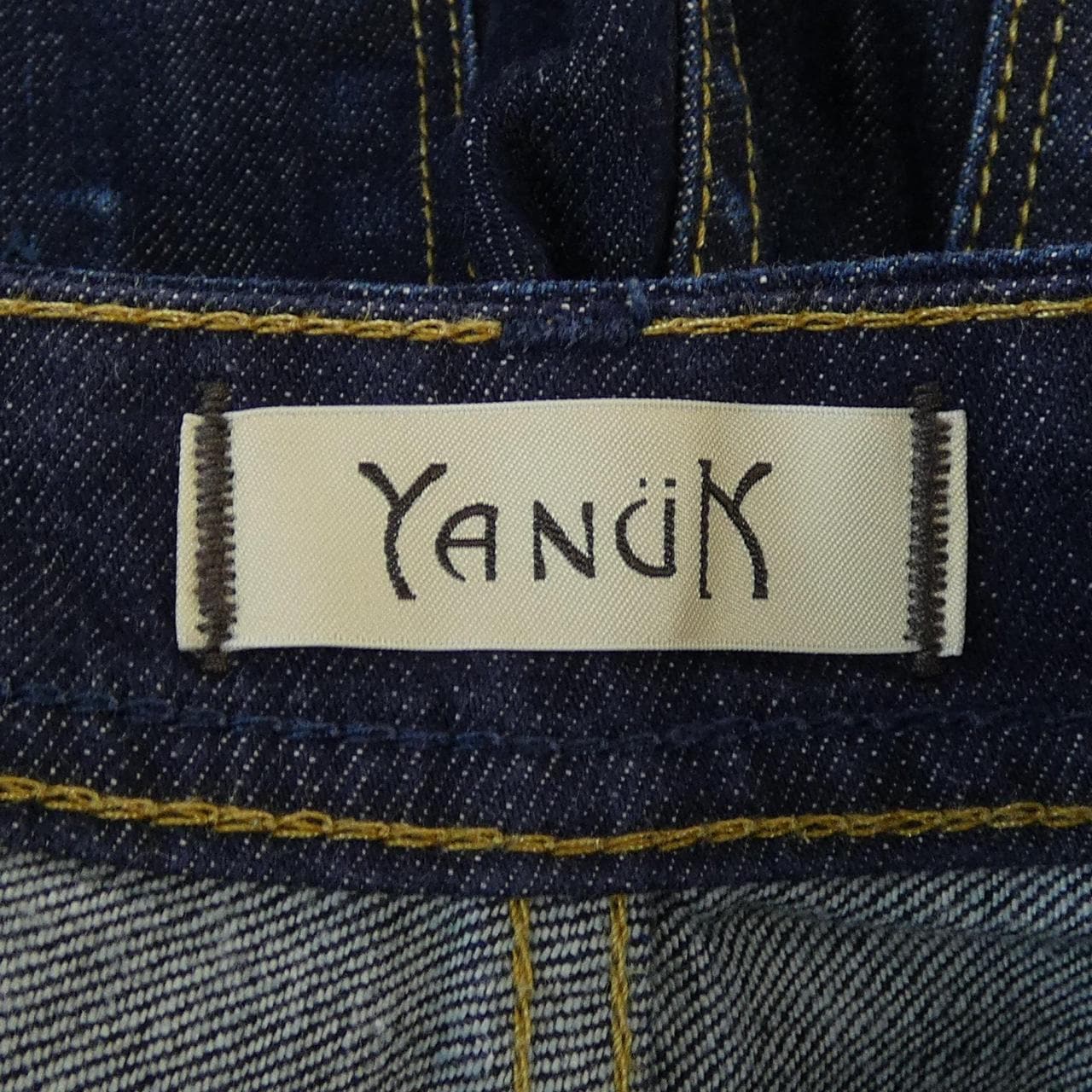 ヤヌーク YANUK ジーンズ