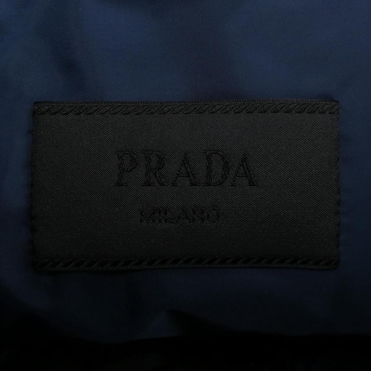 プラダ PRADA ダウンジャケット